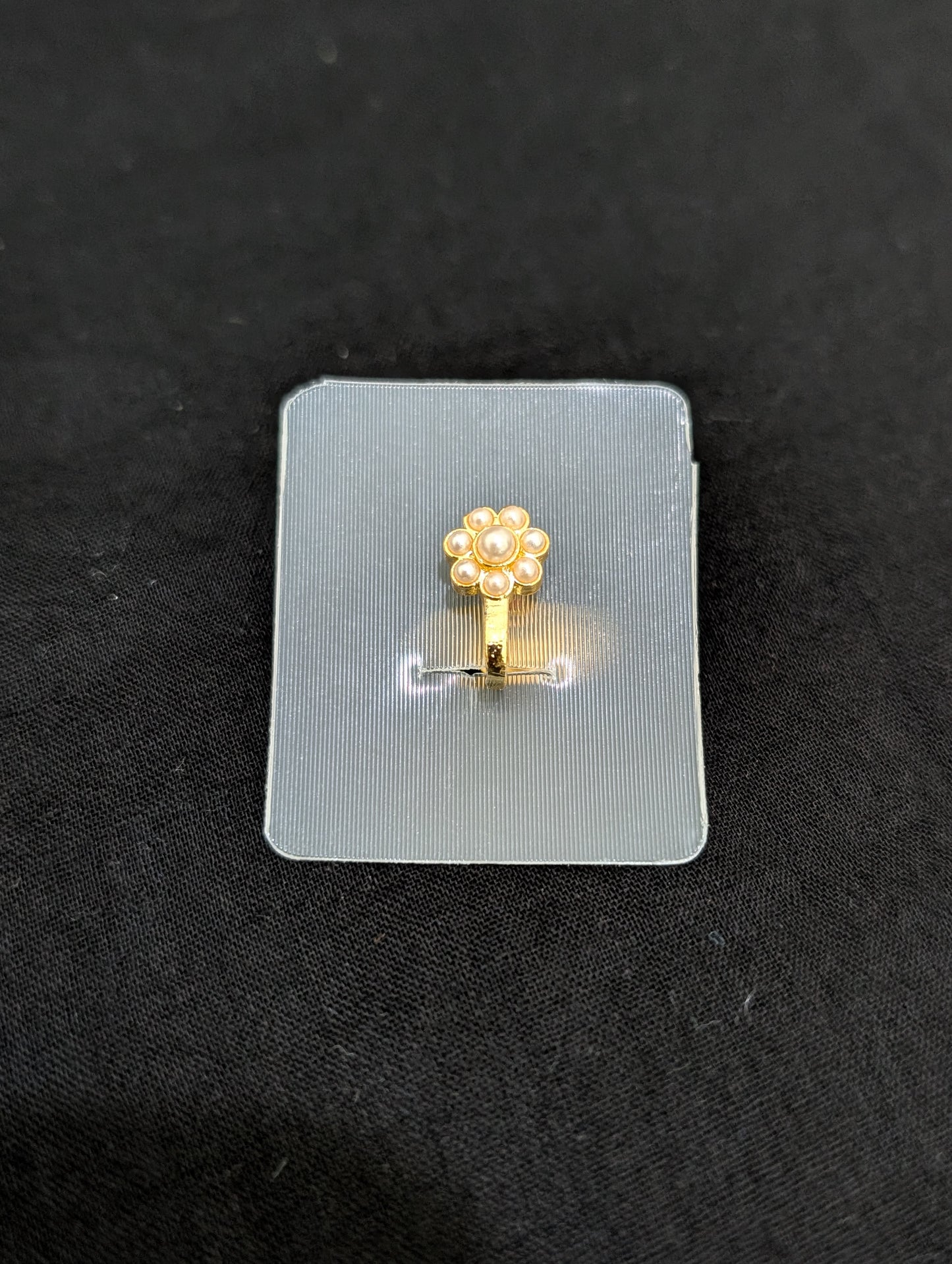 Pearl Flower design Small Indian Nose Pin