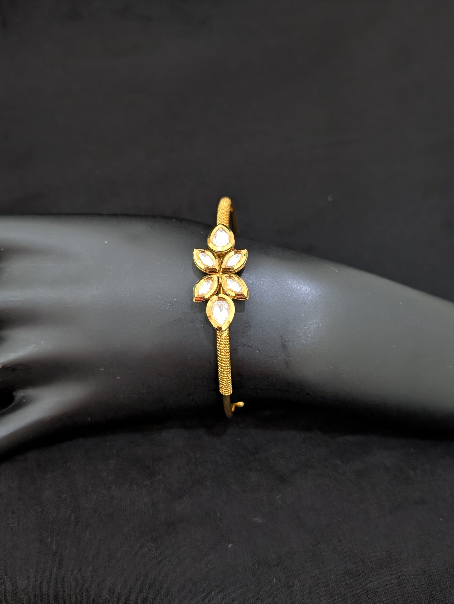 Uncut kundan stone bangle bracelet