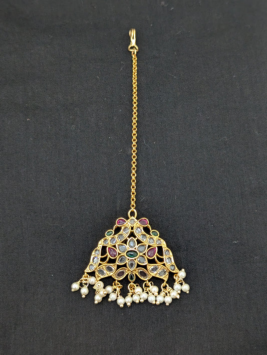 Medium Kemp stone South Indian Peacock Maang Tikka