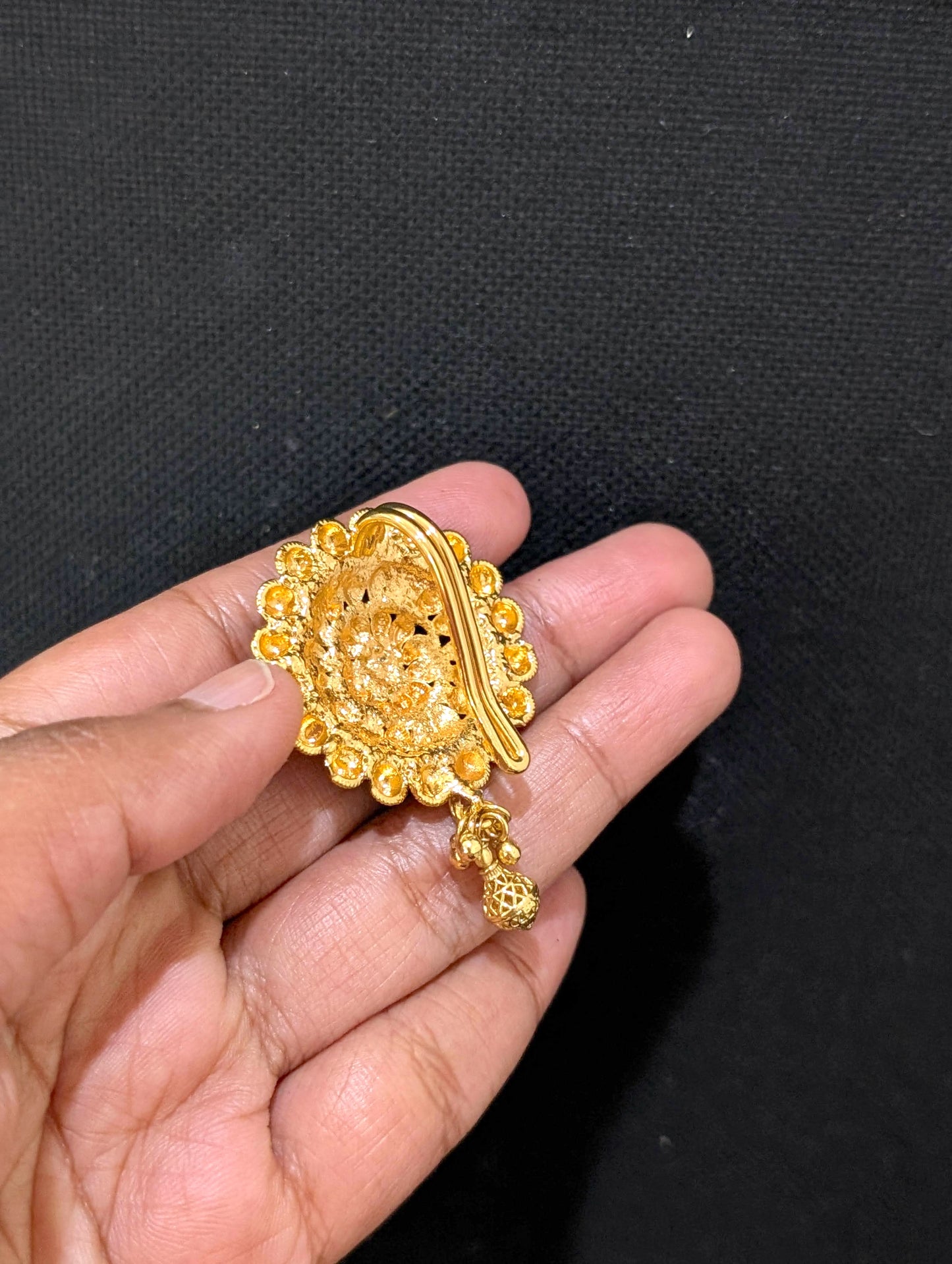 Gold plated Small Round Clip on Hair Brooch