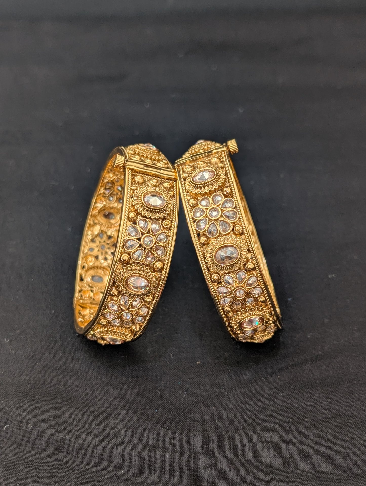 Polki stone Traditional Bangles - Design 1