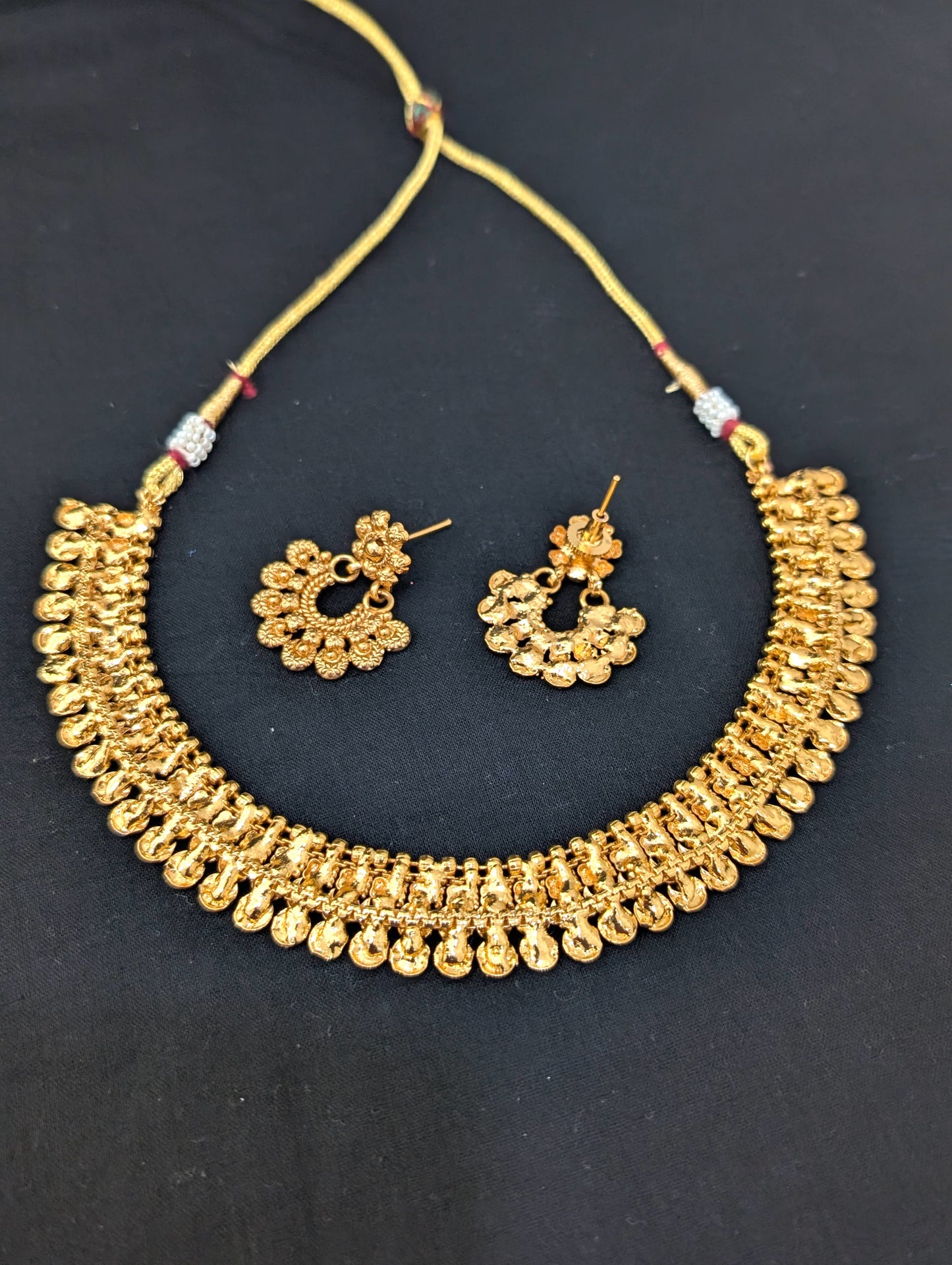 Gold plated Chandbali Spike Choker Necklace set