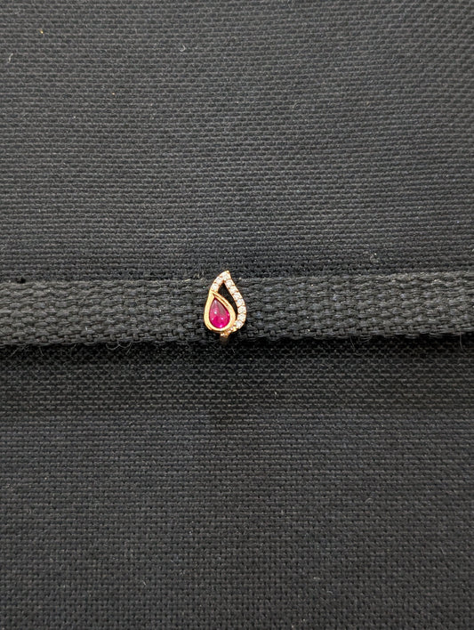 Teardrop design Kundan Nose Pin