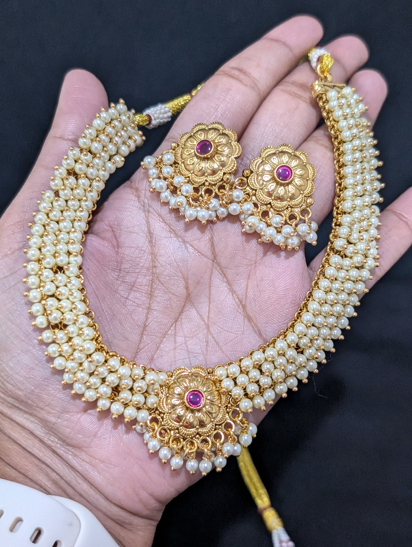 Evergreen Pearl bead Choker Necklace set
