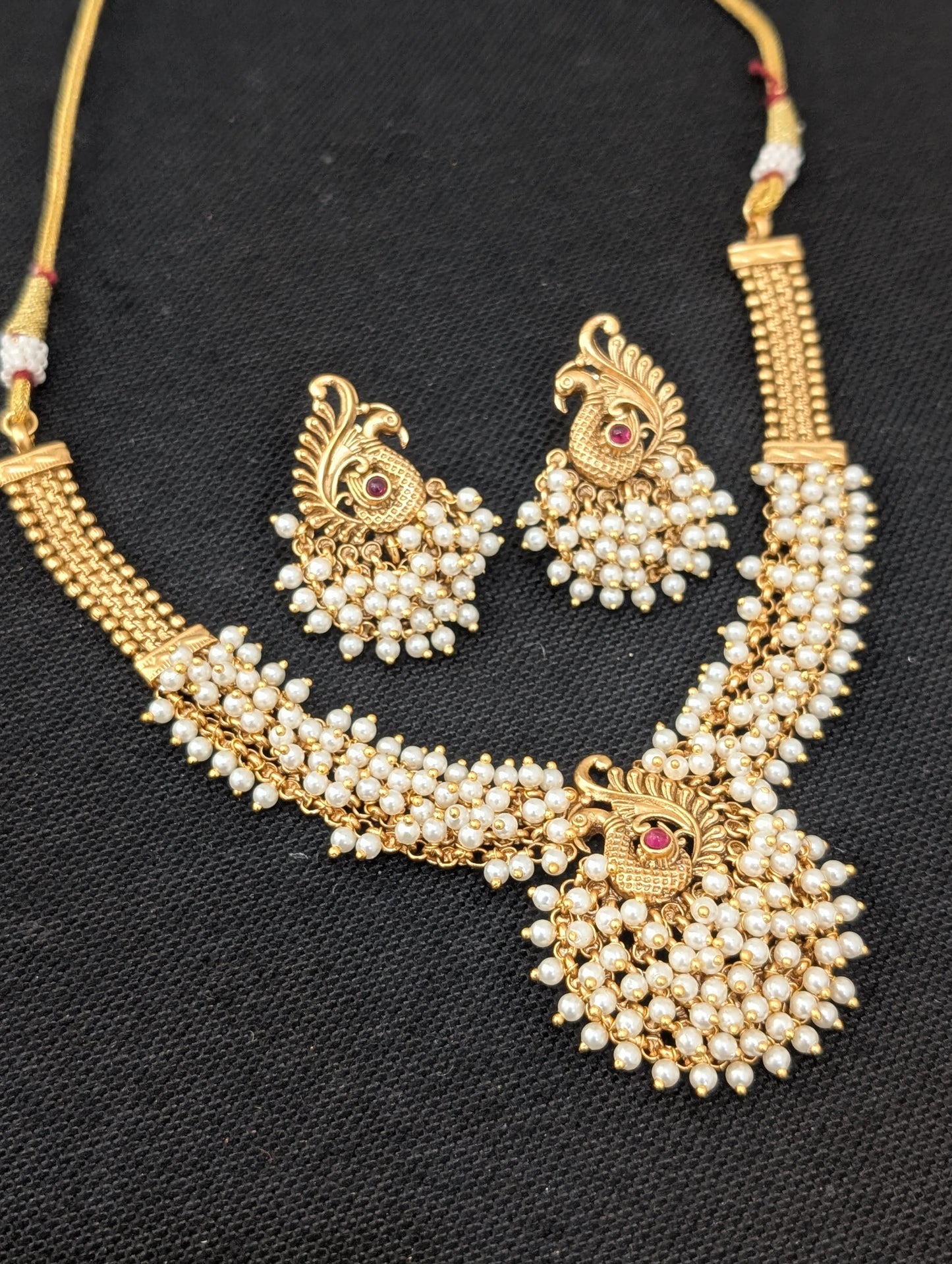 Evergreen Pearl bead Peacock Choker Necklace set