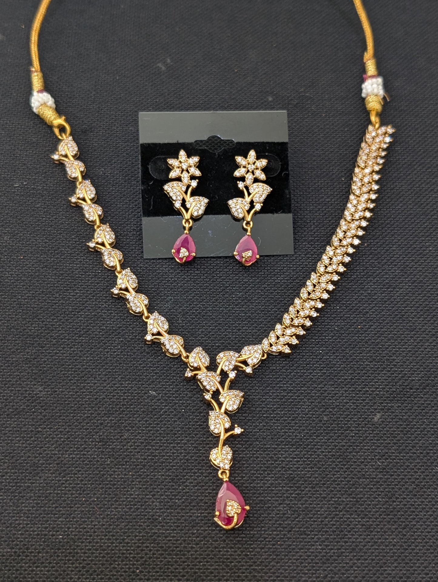 Leafy Antique Choker Necklace set