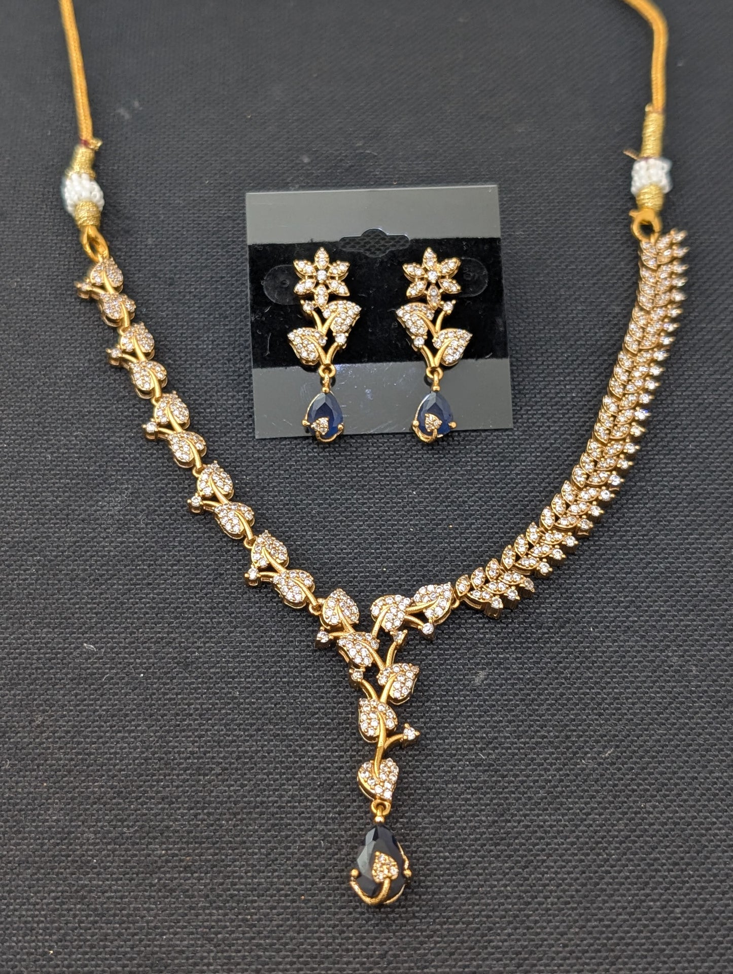 Leafy Antique Choker Necklace set