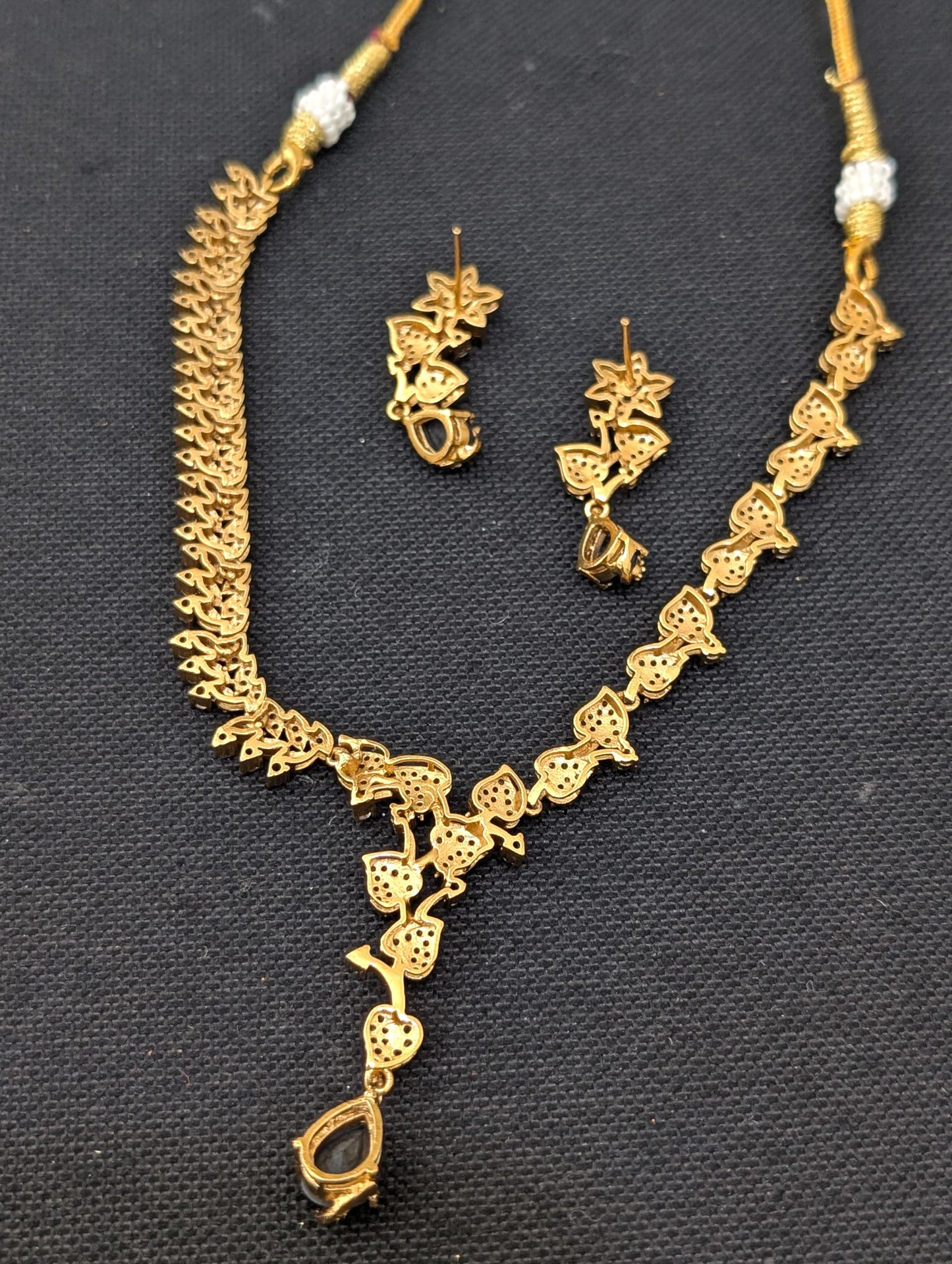Leafy Antique Choker Necklace set
