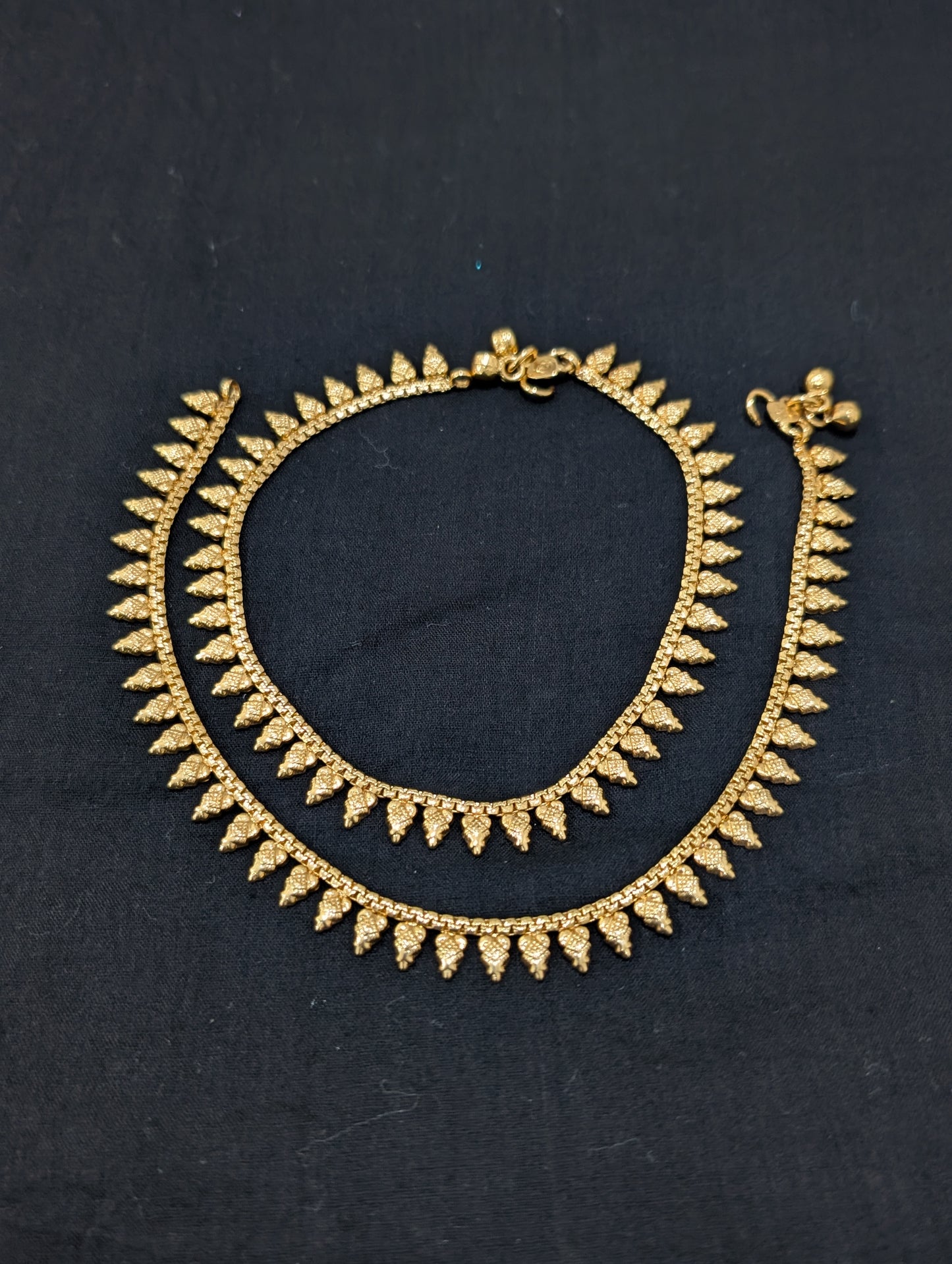 Gold plated heart spike design Anklets