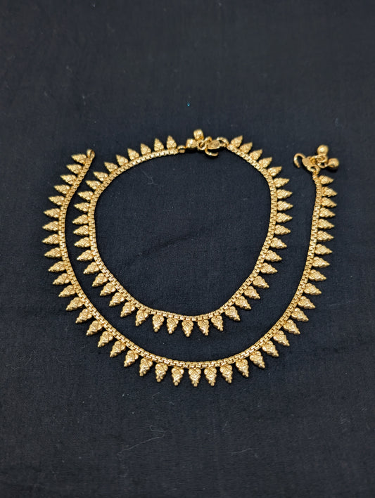 Gold plated heart spike design Anklets
