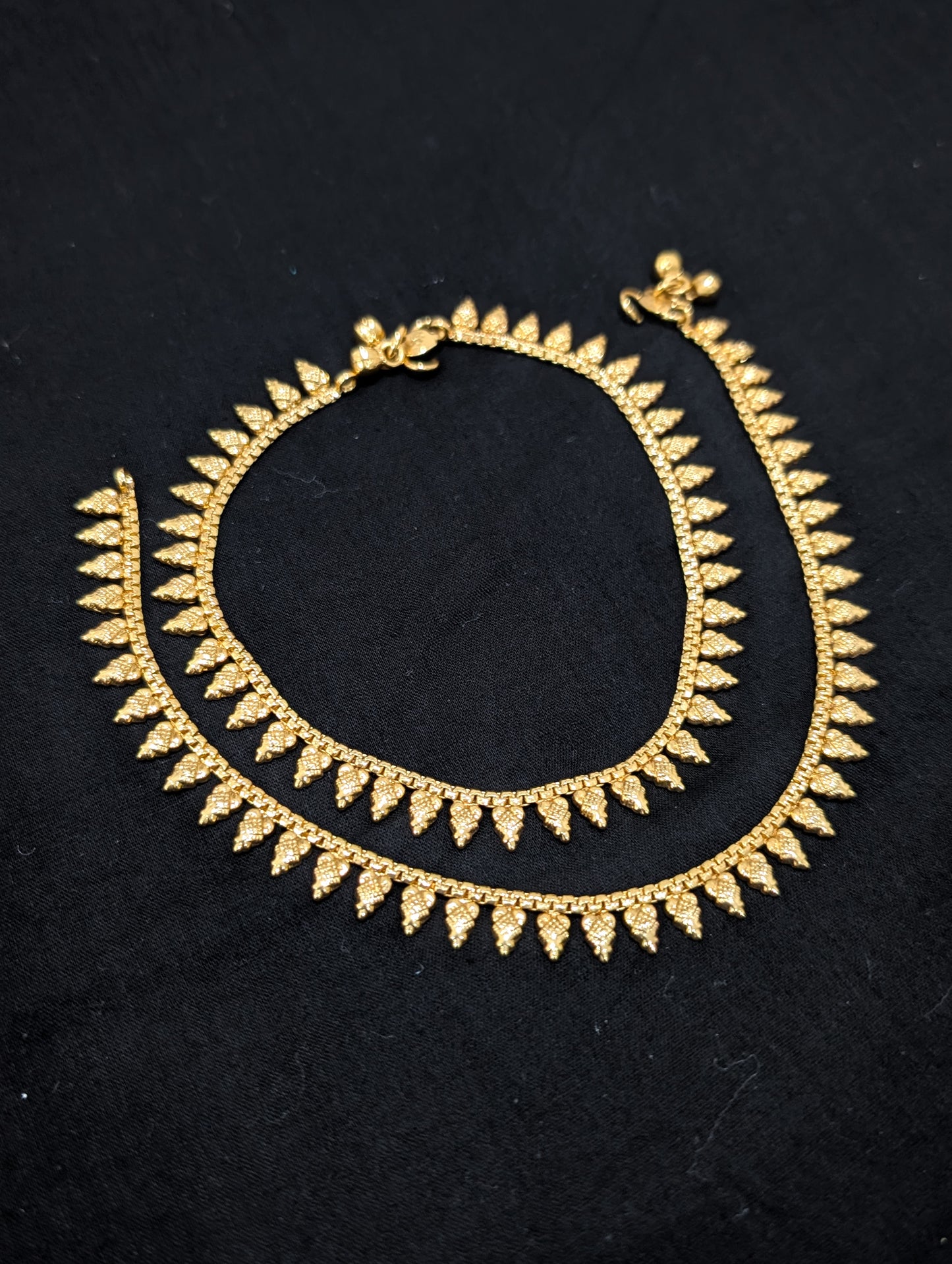 Gold plated heart spike design Anklets