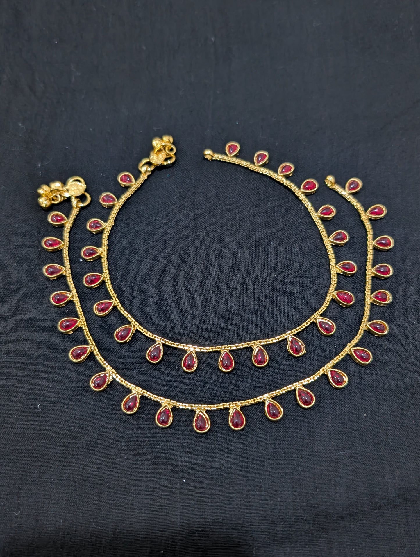 Gold plated teardrop spike design Ruby Anklets