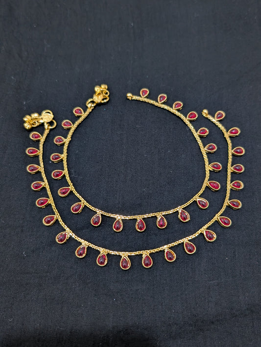 Gold plated teardrop spike design Ruby Anklets