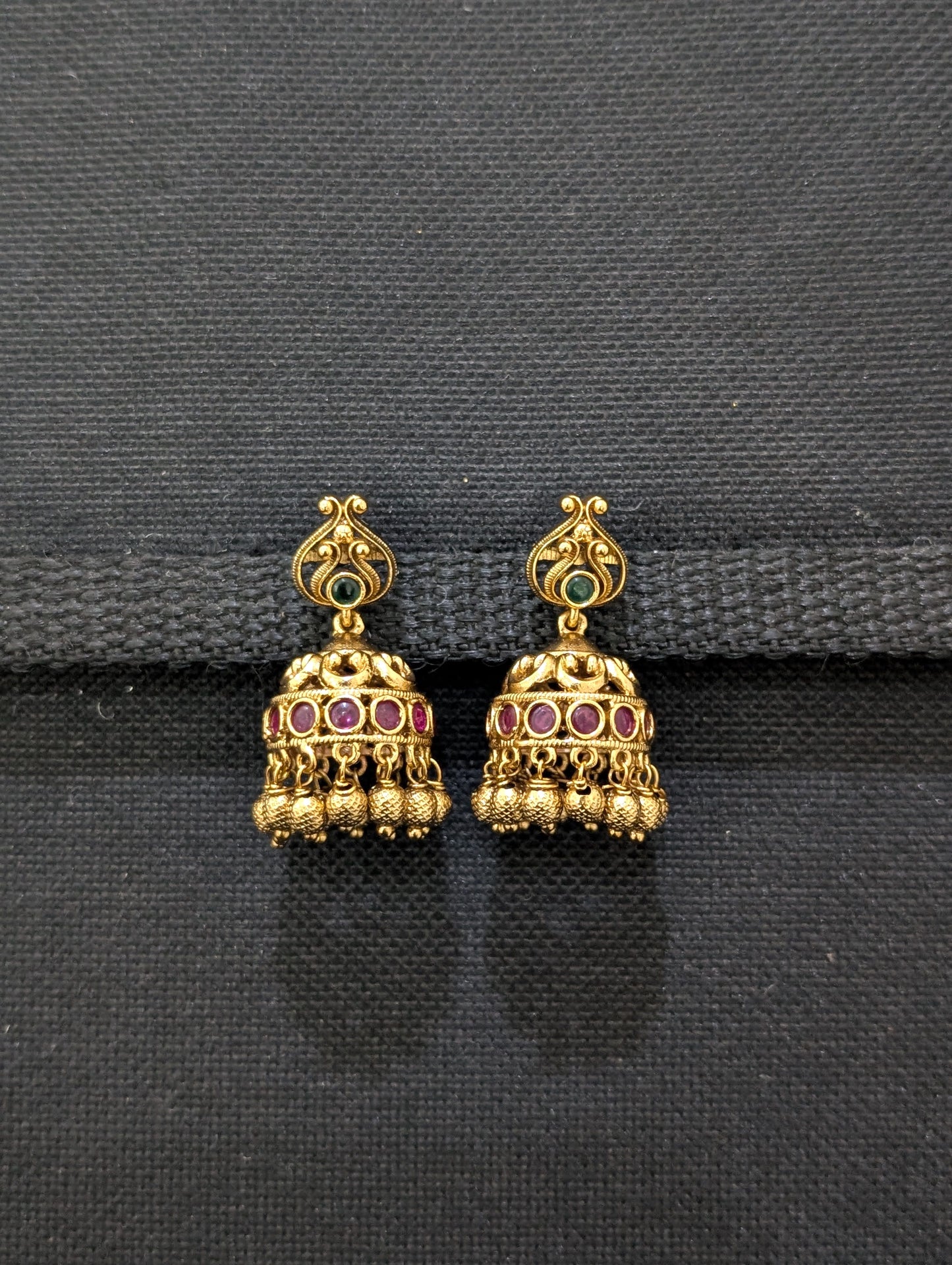 Antique gold Kemp Small Jhumka Earrings