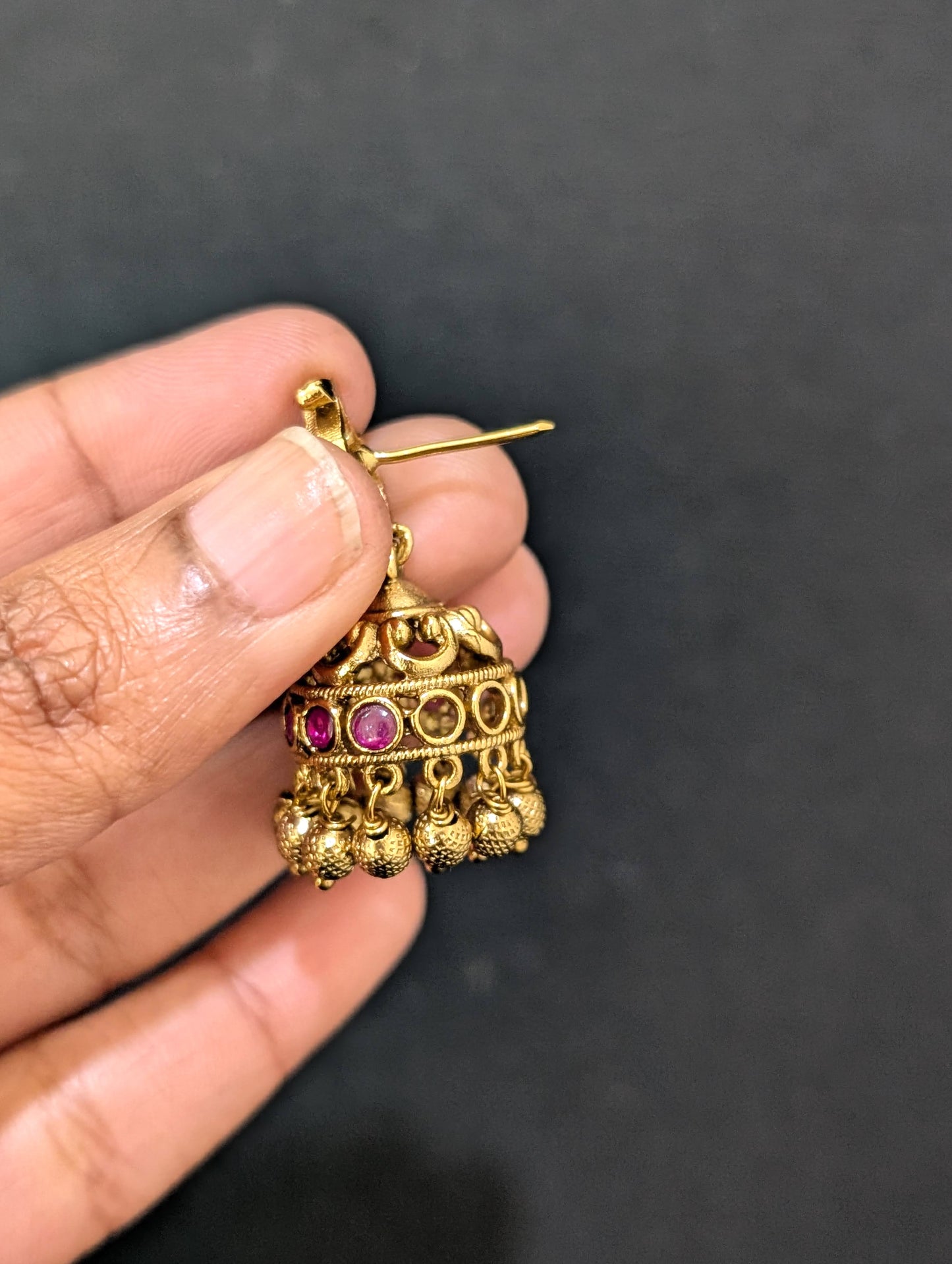 Antique gold Kemp Small Jhumka Earrings