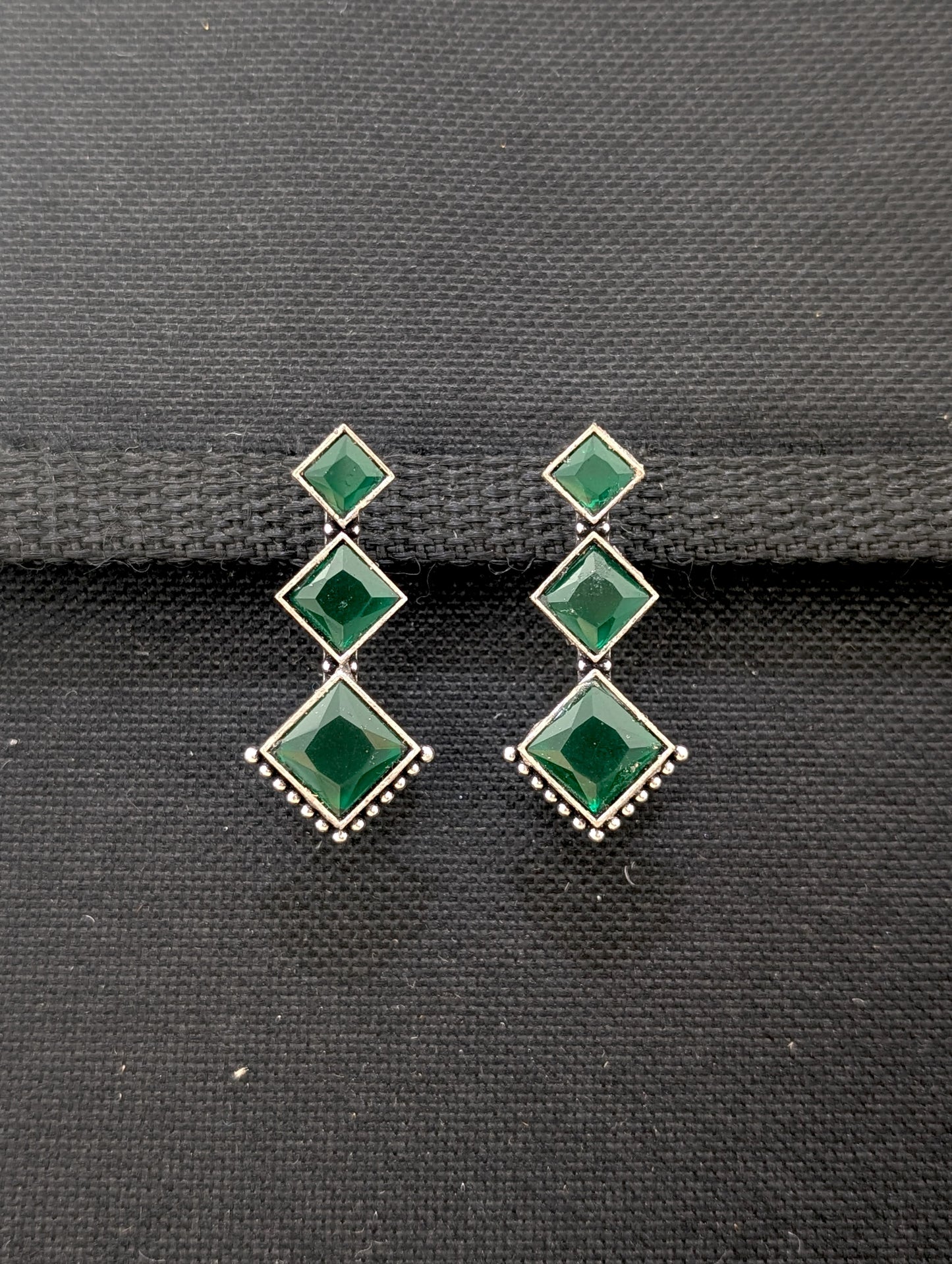 Oxidized silver diamond shape stud earrings