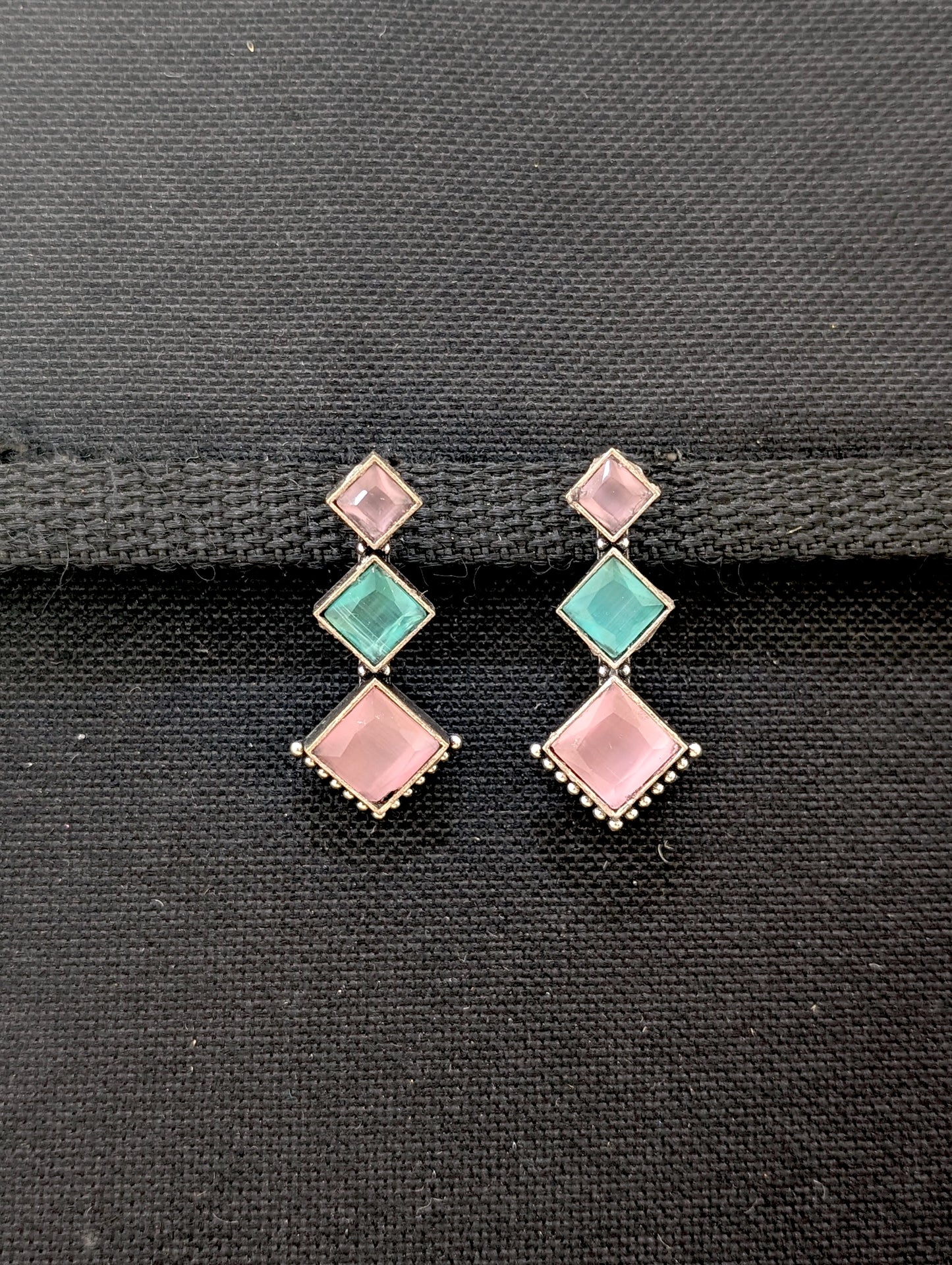 Oxidized silver diamond shape stud earrings