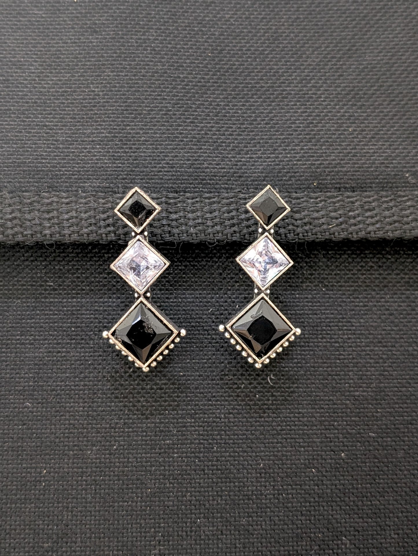 Oxidized silver diamond shape stud earrings