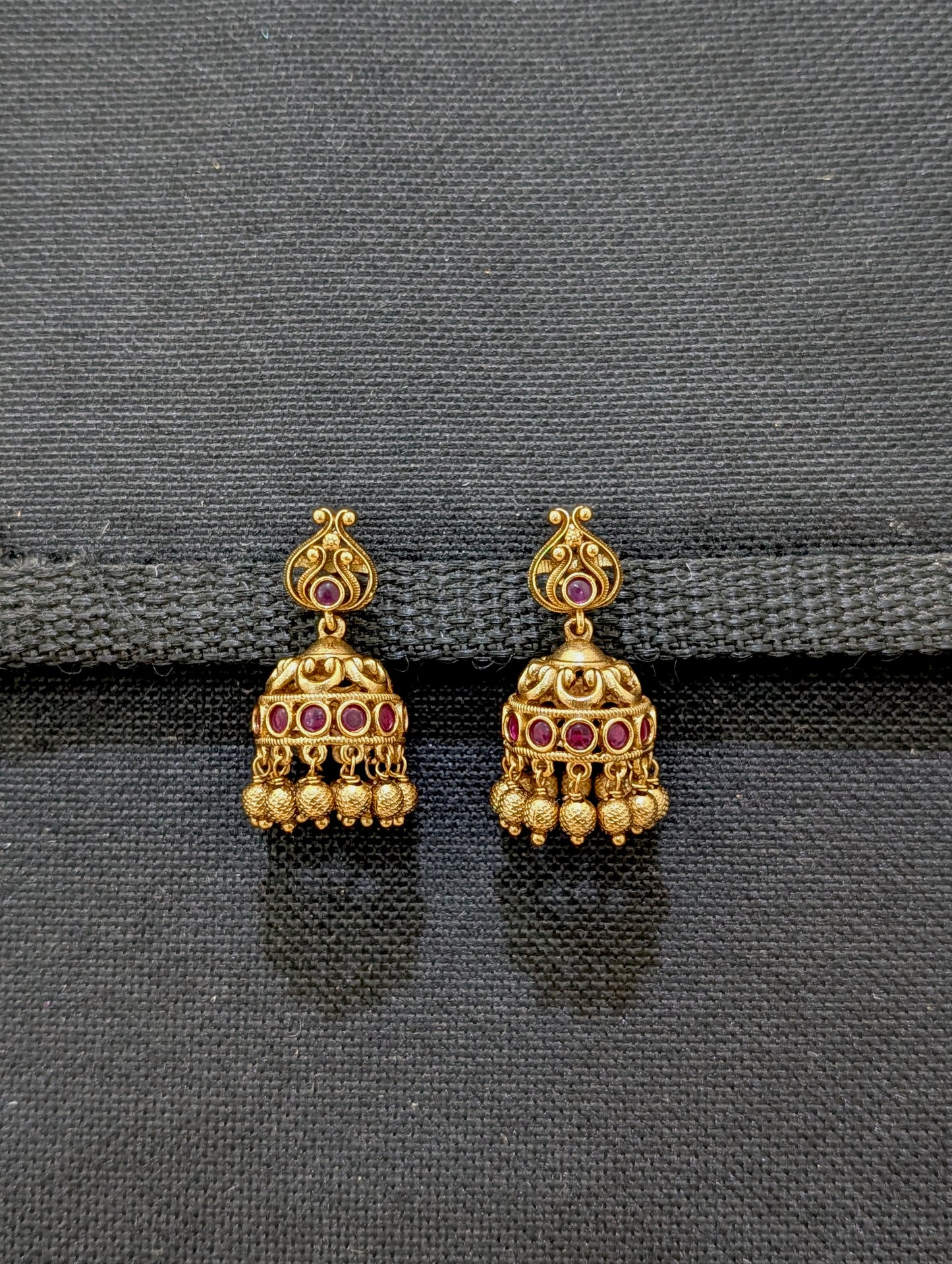 Antique gold Kemp Small Jhumka Earrings
