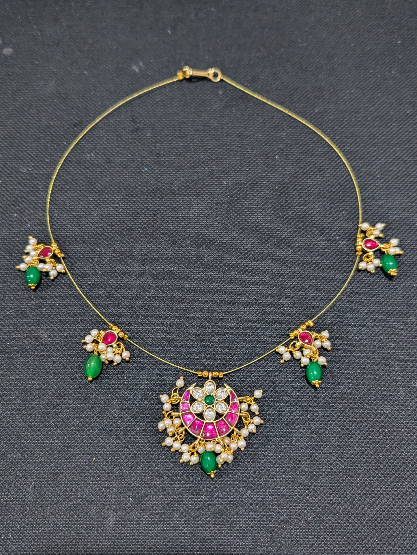 Jadau Kundan Minimalistic Choker Necklace