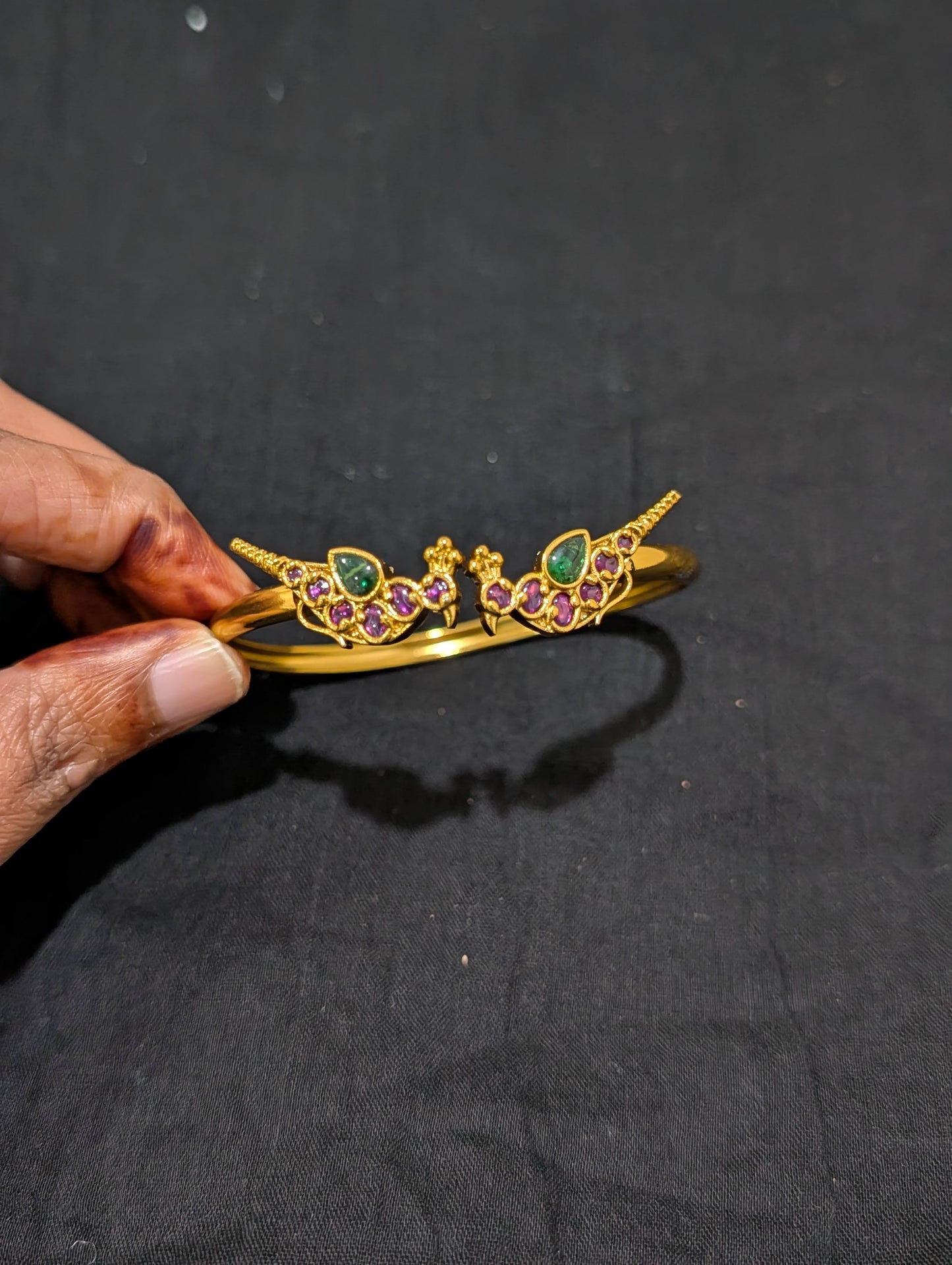 Bird design Kemp Flexible bangle bracelet