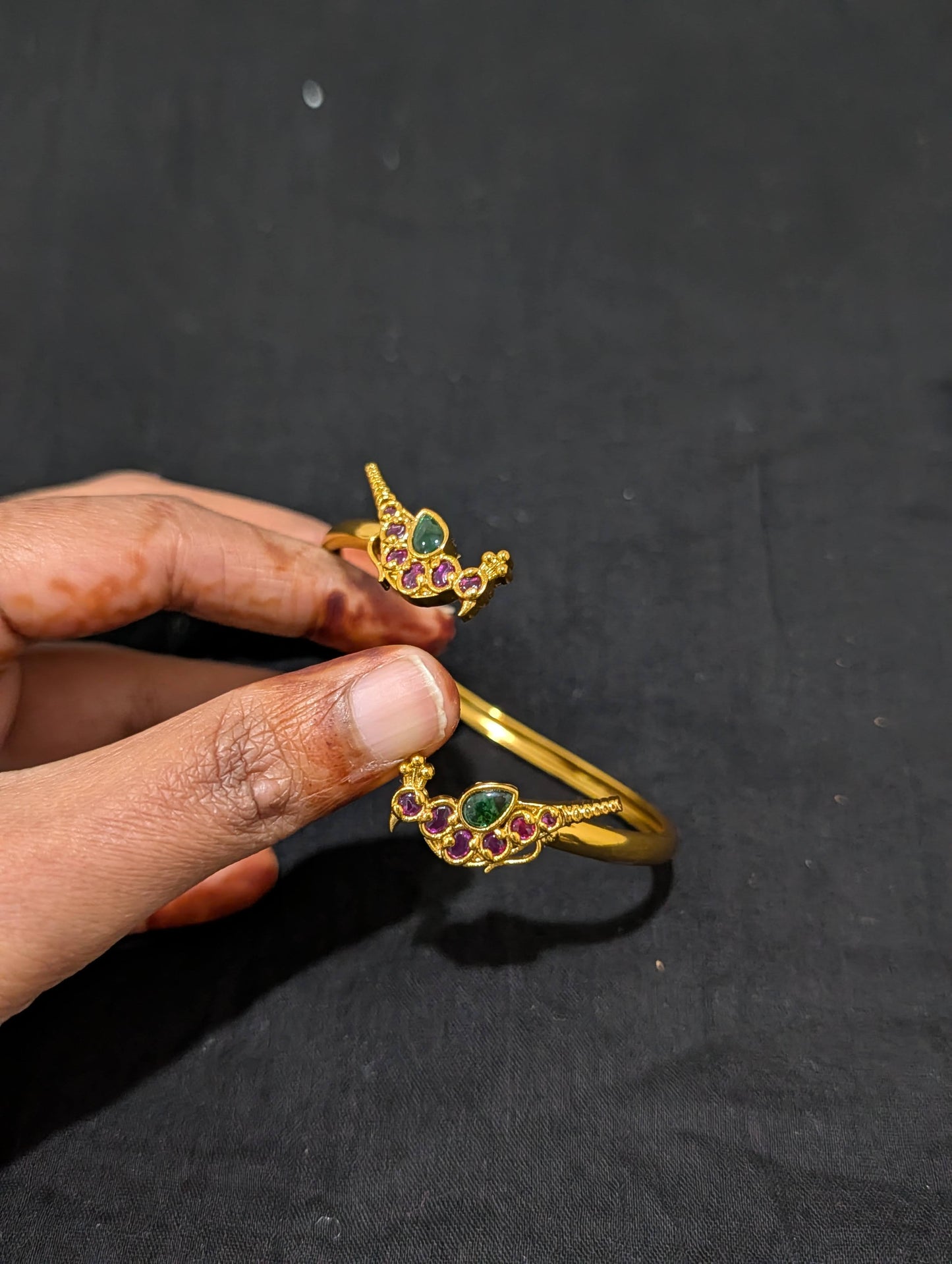 Bird design Kemp Flexible bangle bracelet