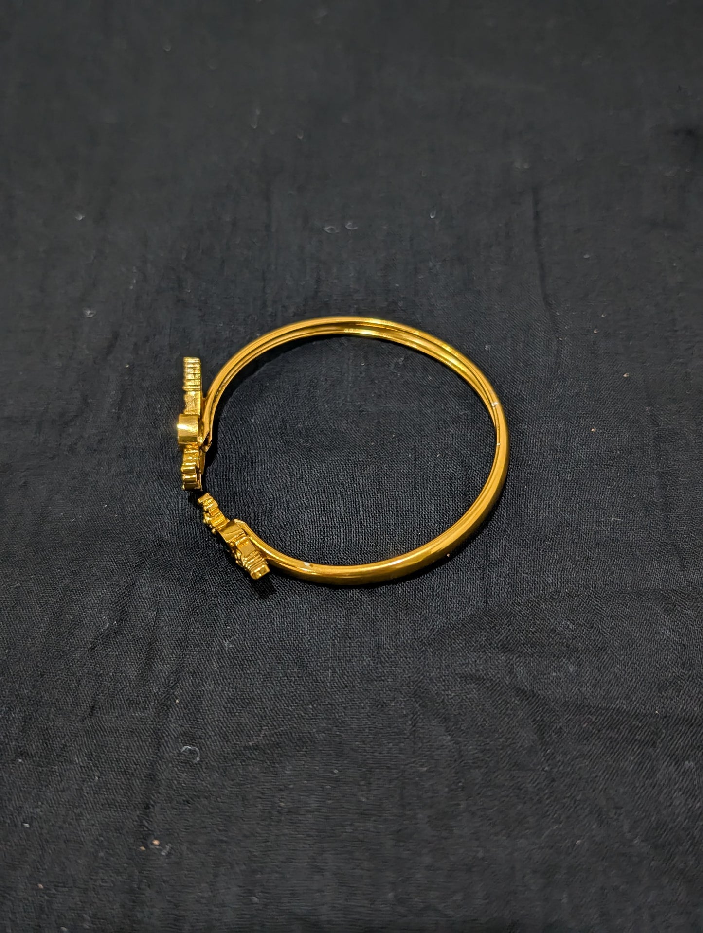 Bird design Kemp Flexible bangle bracelet