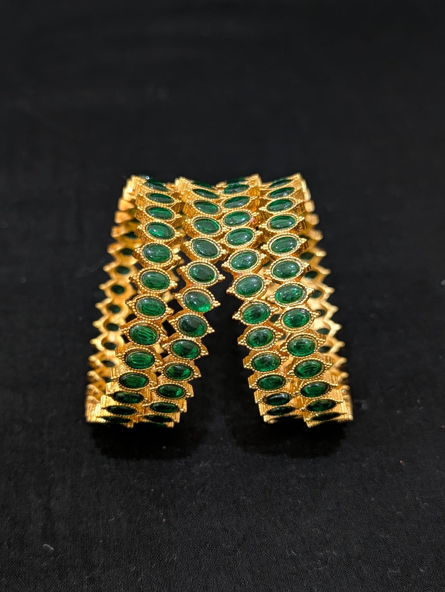 Oval kemp Traditional bangles - Set of 4