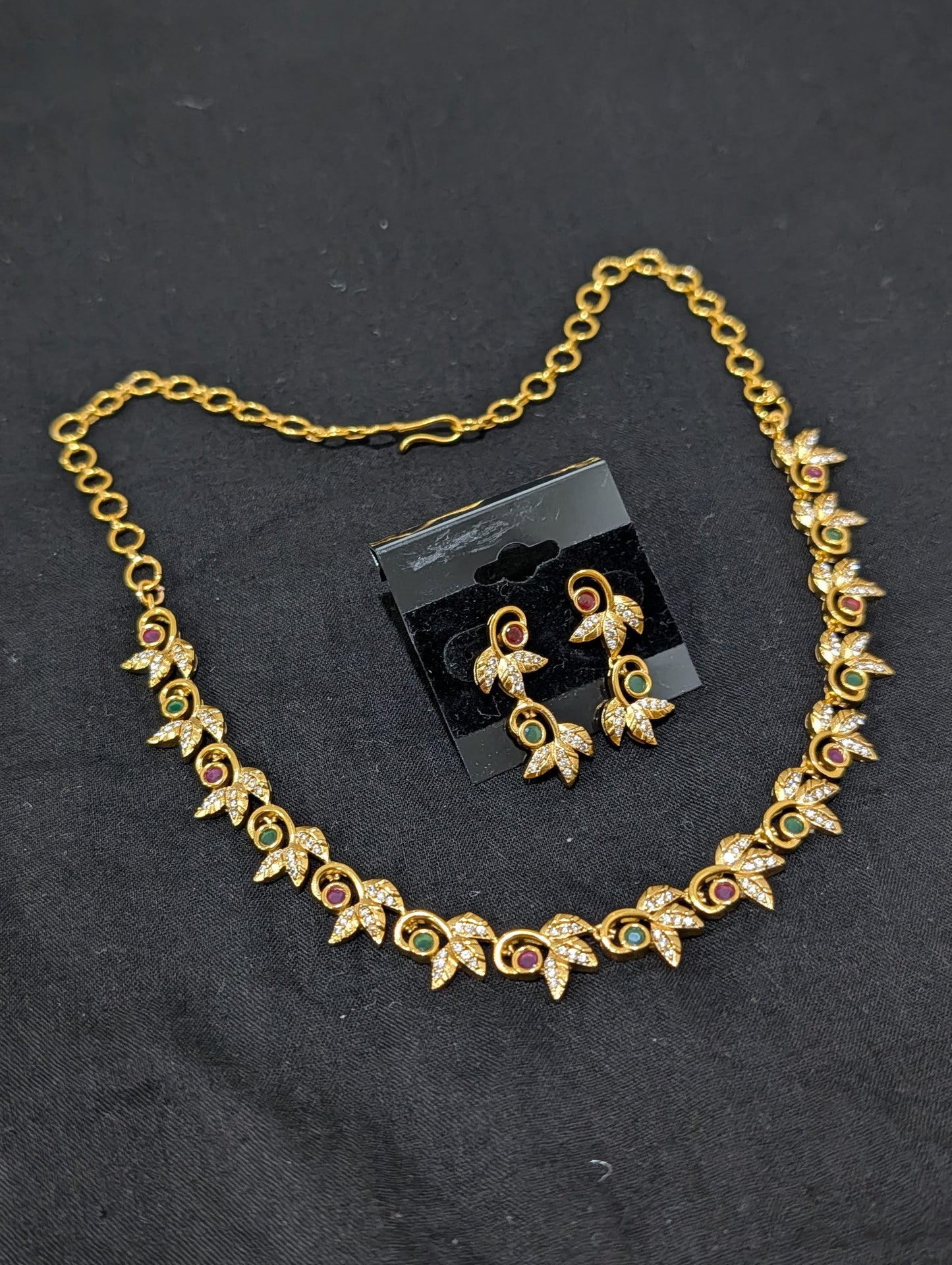 Antique Leafy Choker Necklace set