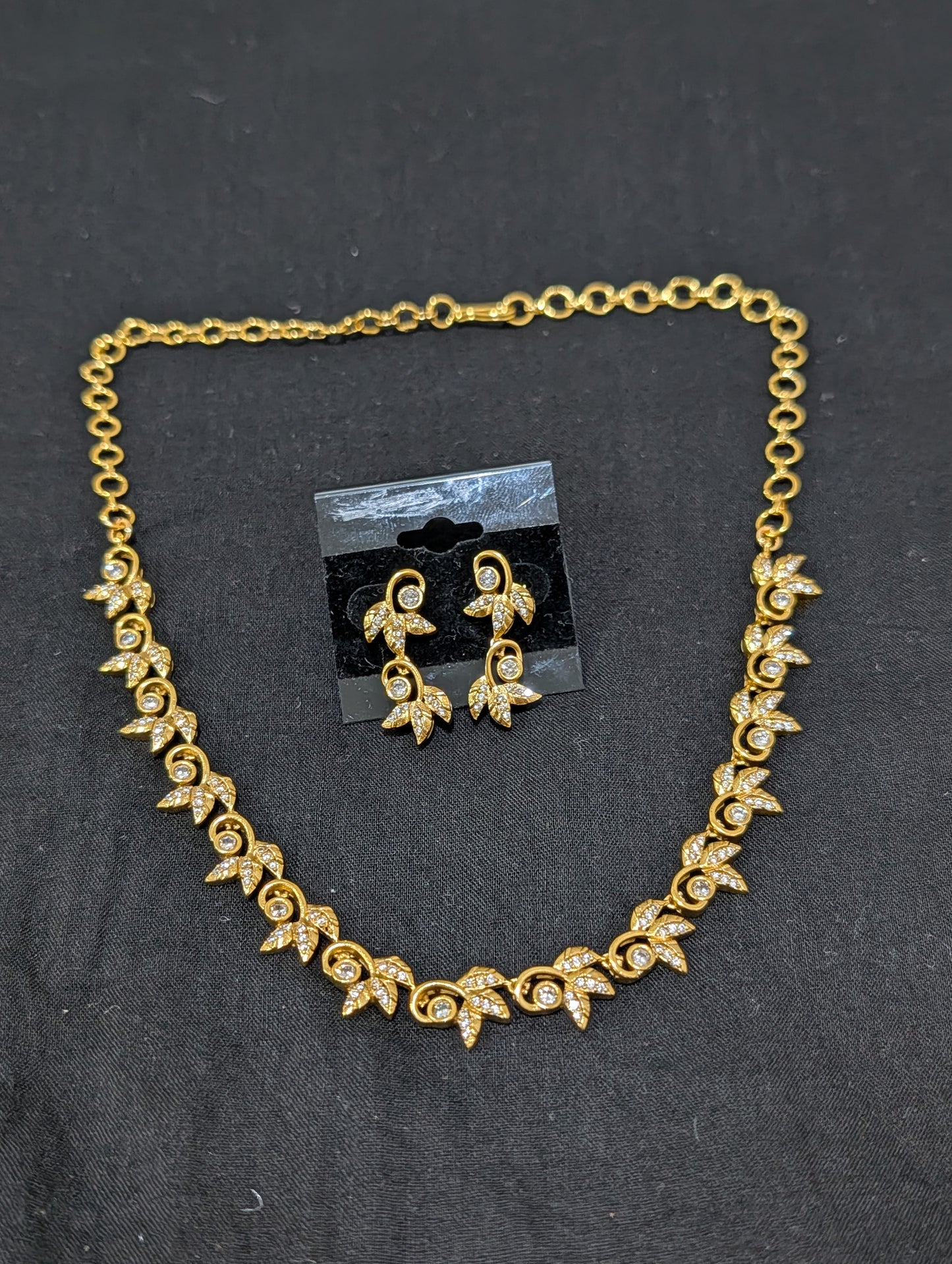 Antique Leafy Choker Necklace set