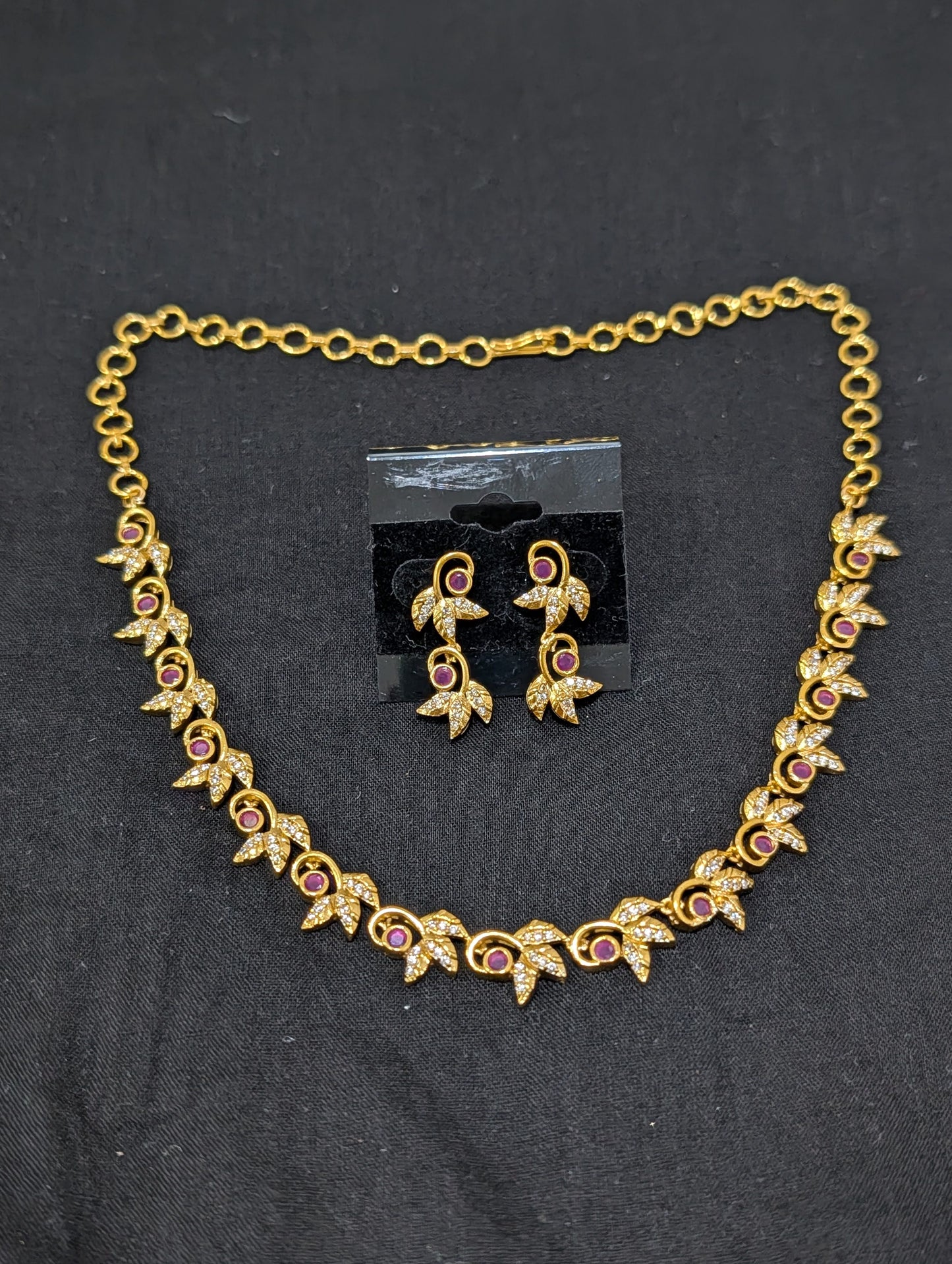 Antique Leafy Choker Necklace set