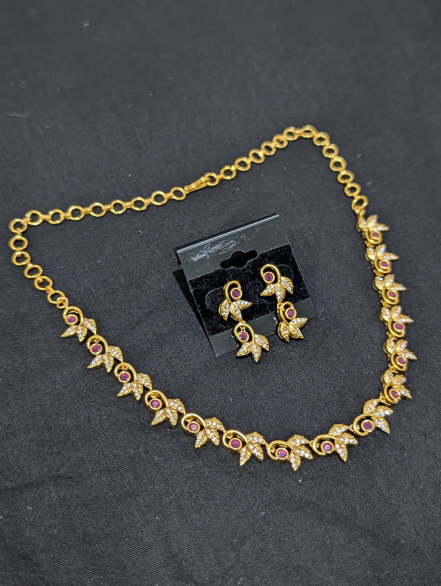 Antique Leafy Choker Necklace set