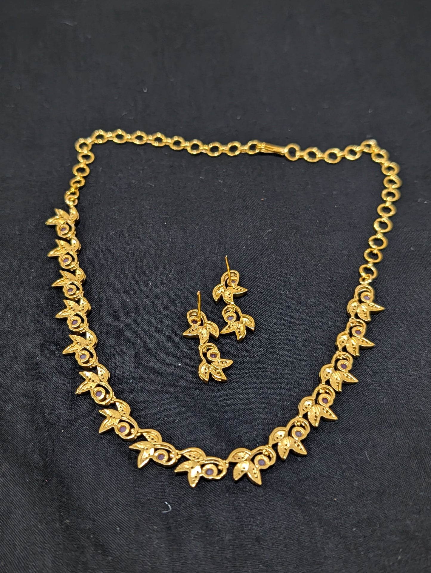 Antique Leafy Choker Necklace set