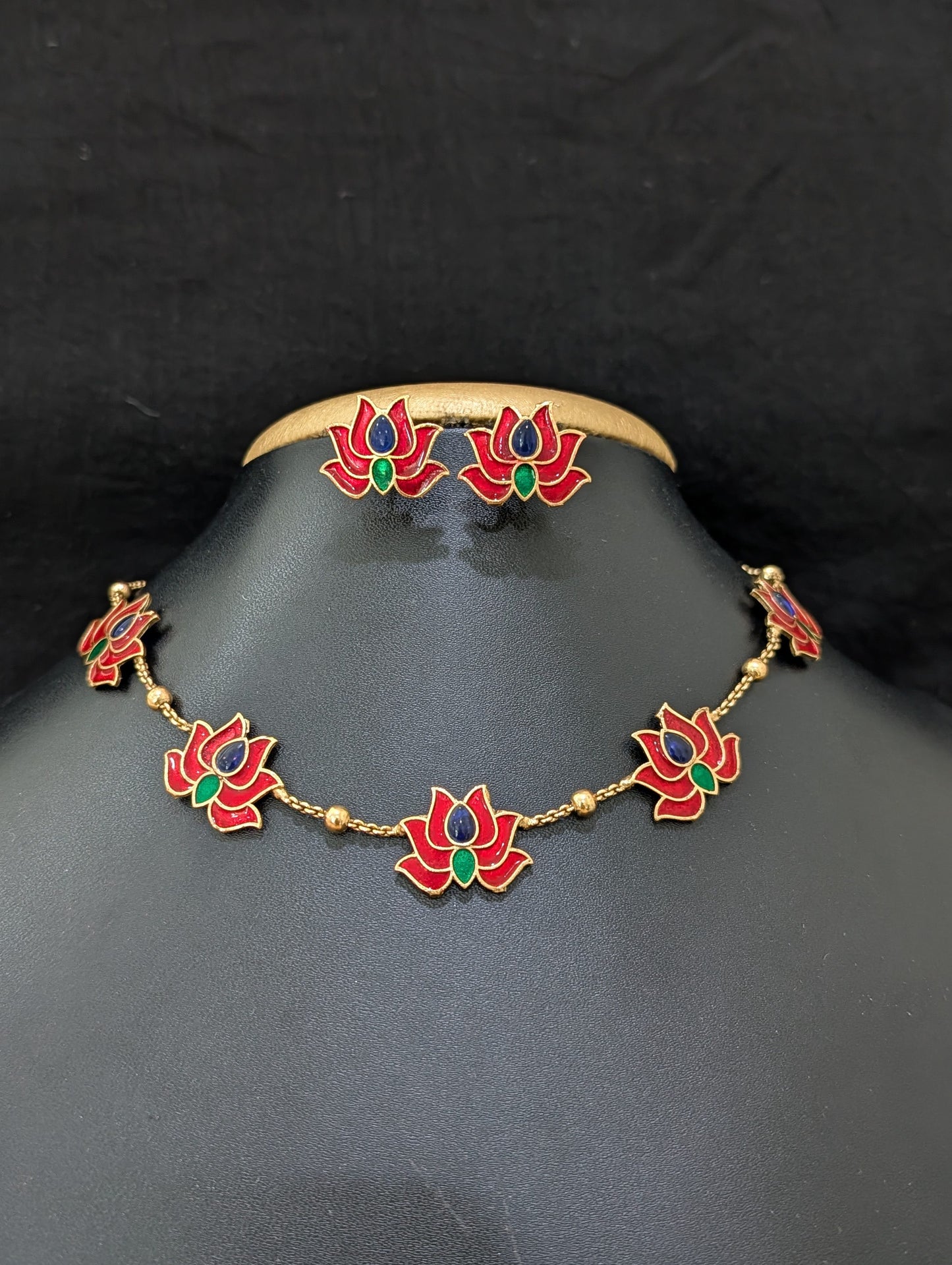 Lotus Enamel Elegant Choker Necklace set