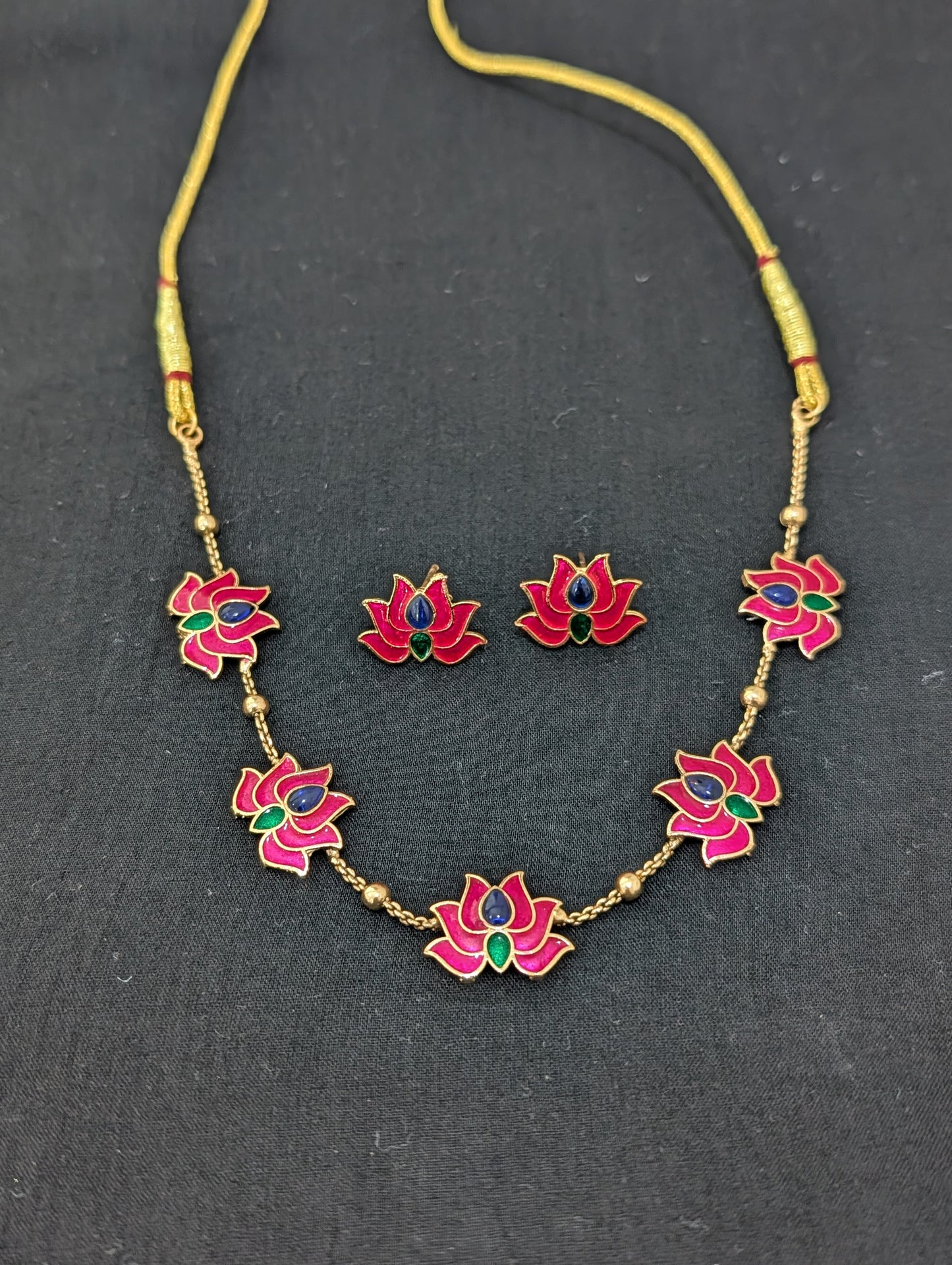 Lotus Enamel Elegant Choker Necklace set