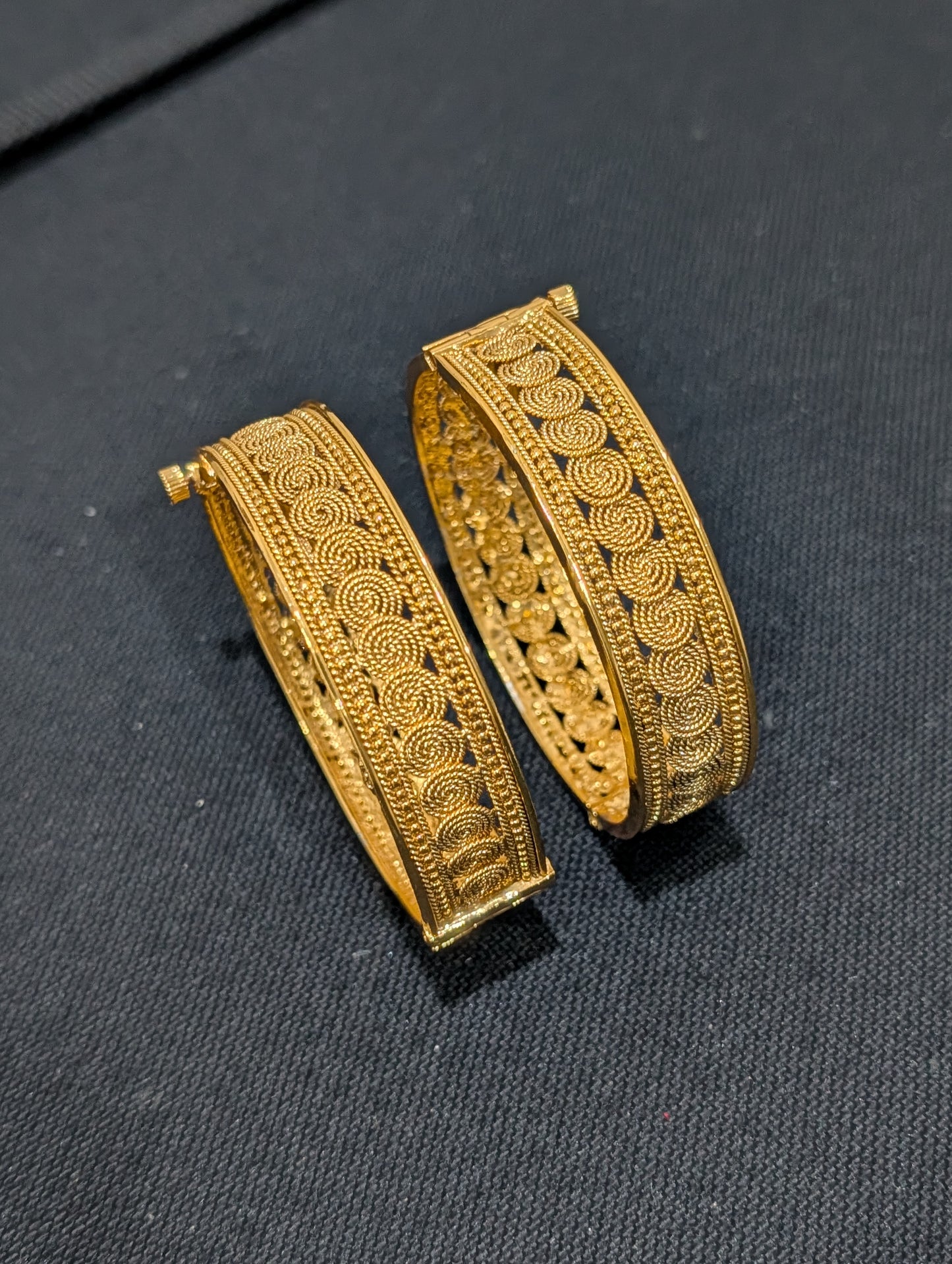 Chakri design Gold plated openable bangles