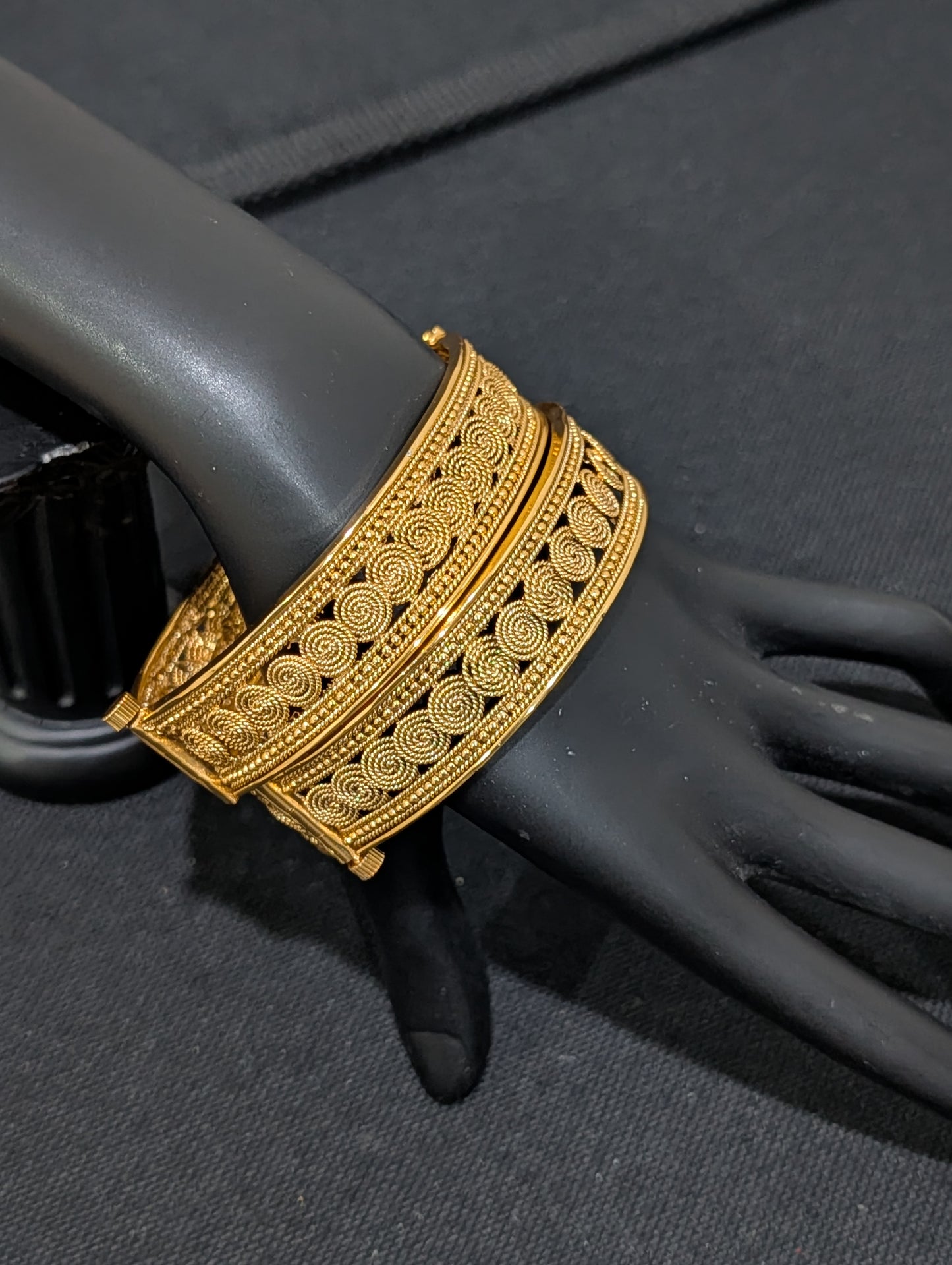 Chakri design Gold plated openable bangles