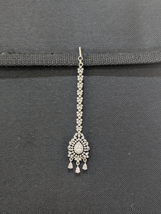 White gold plated Teardrop Maang Tikka