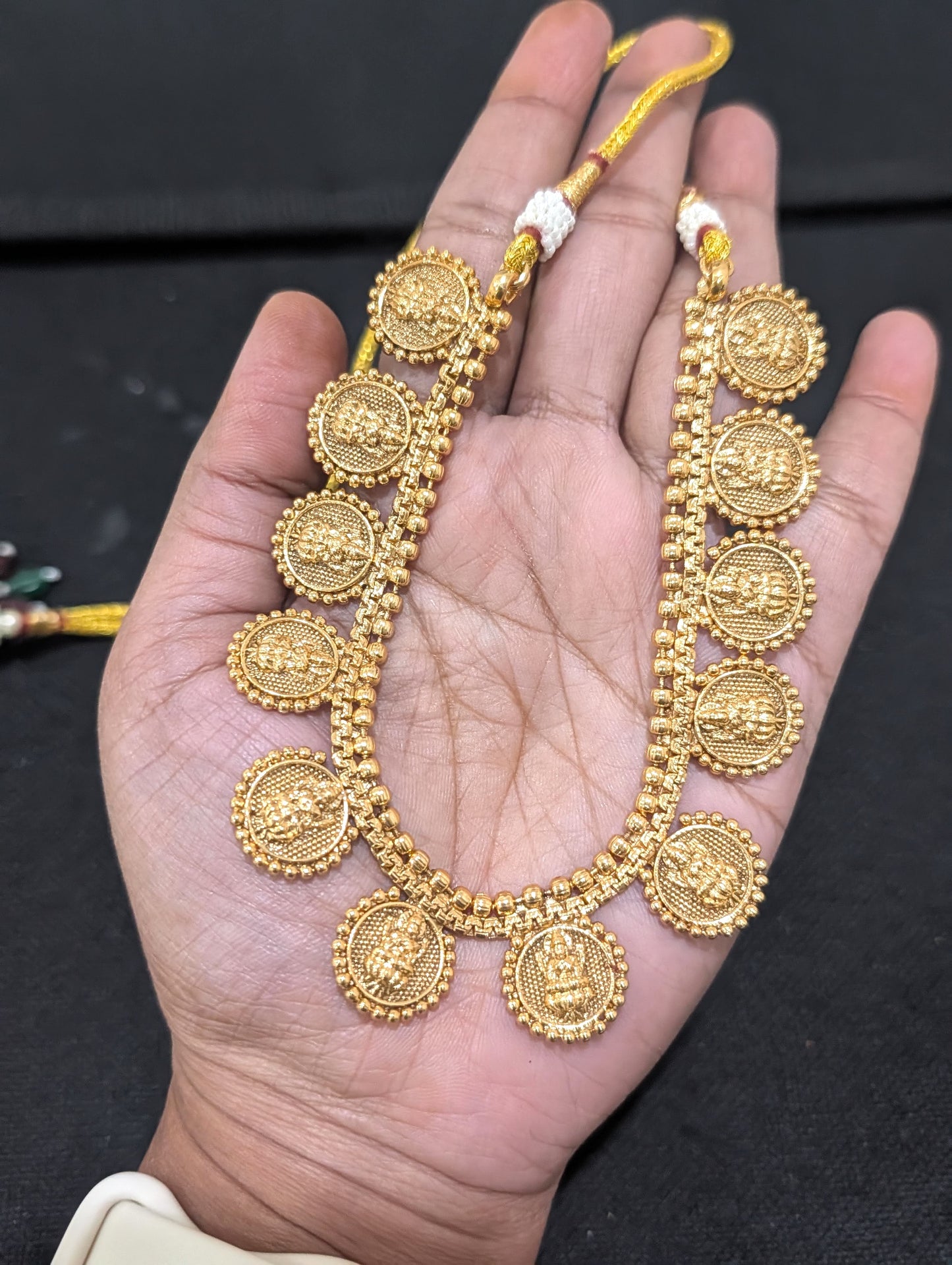 Goddess Lakshmi Round charm Choker Necklace set