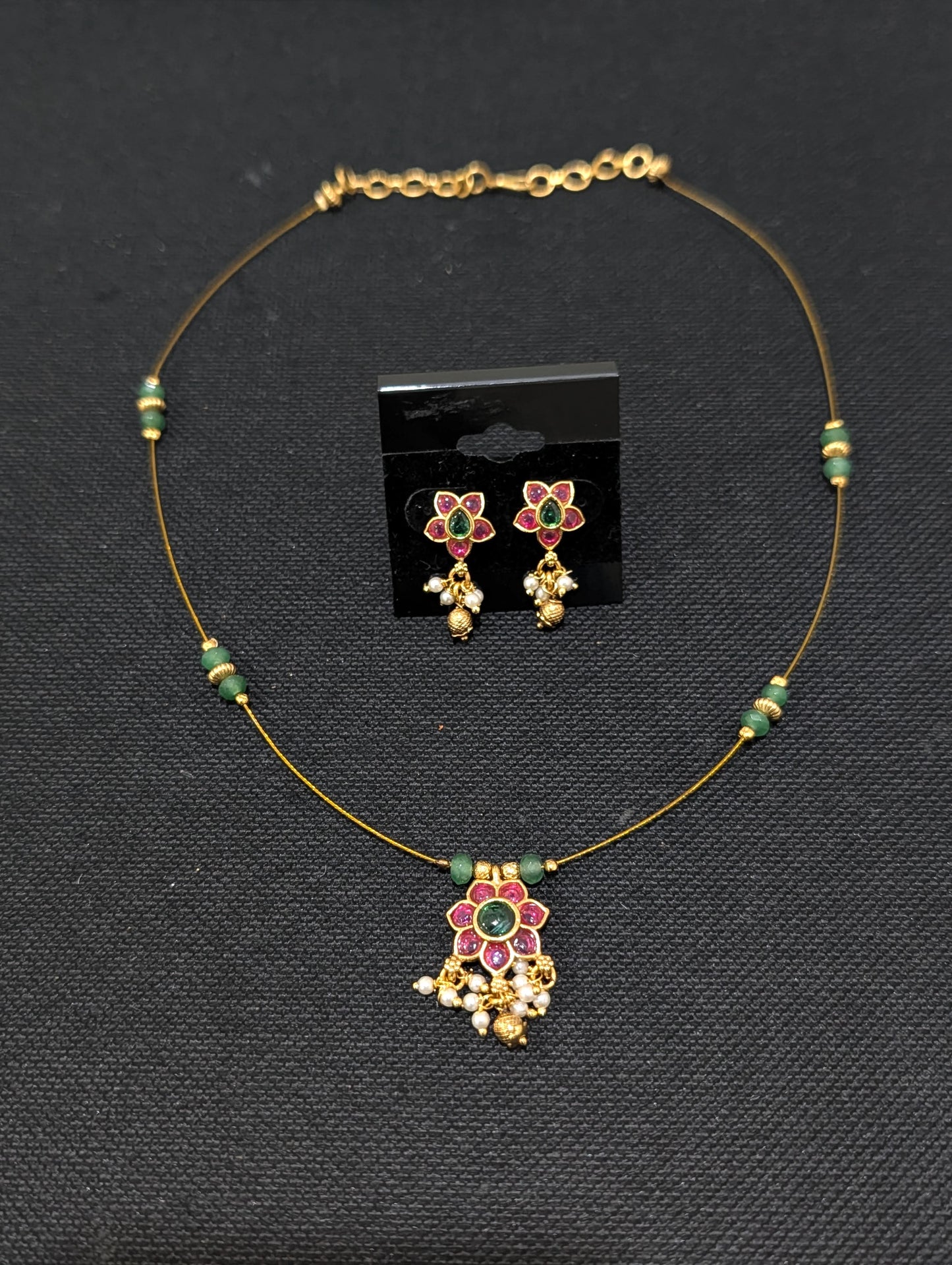 Minimalistic Choker Necklace set - D3