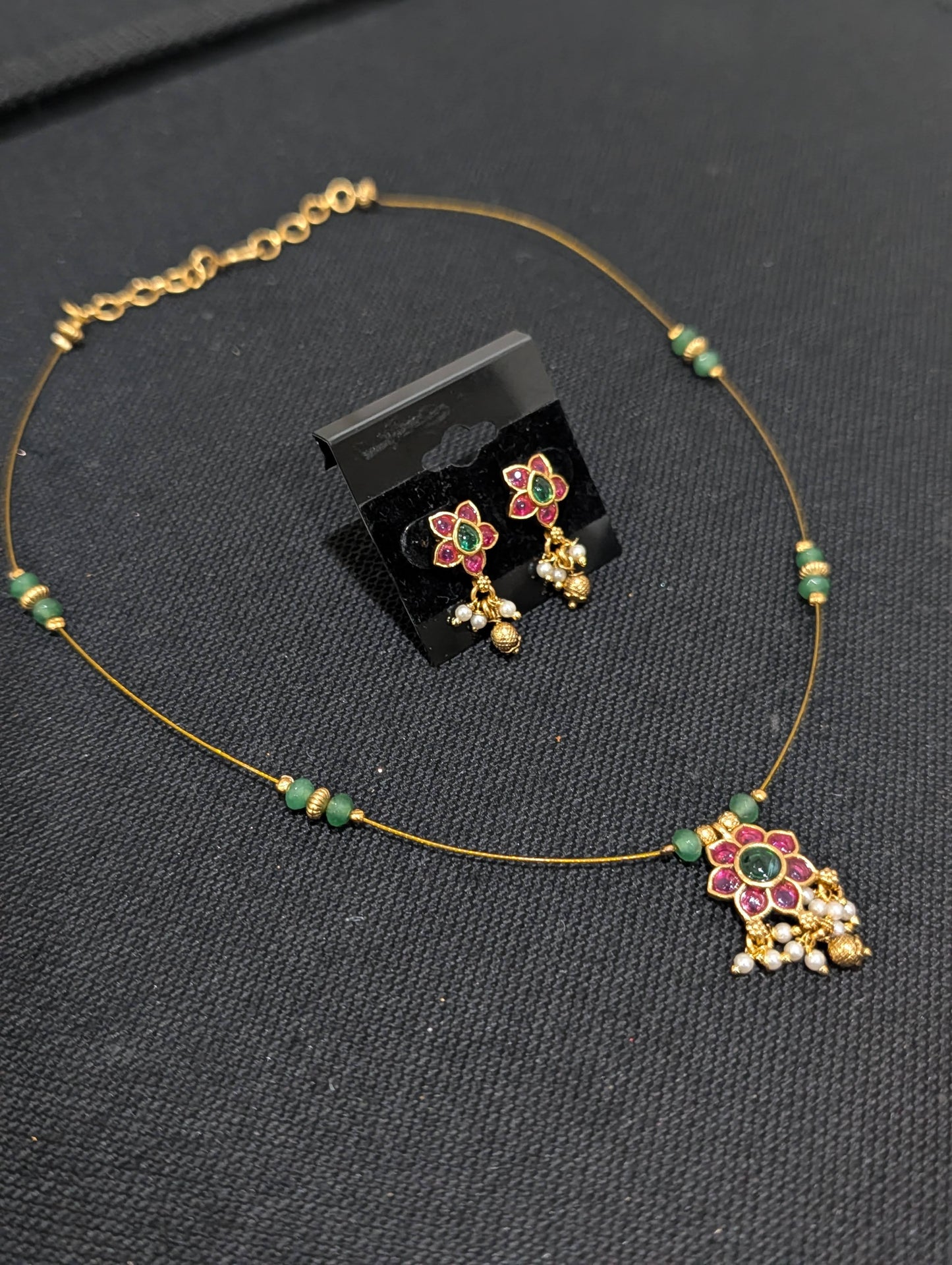 Minimalistic Choker Necklace set - D3