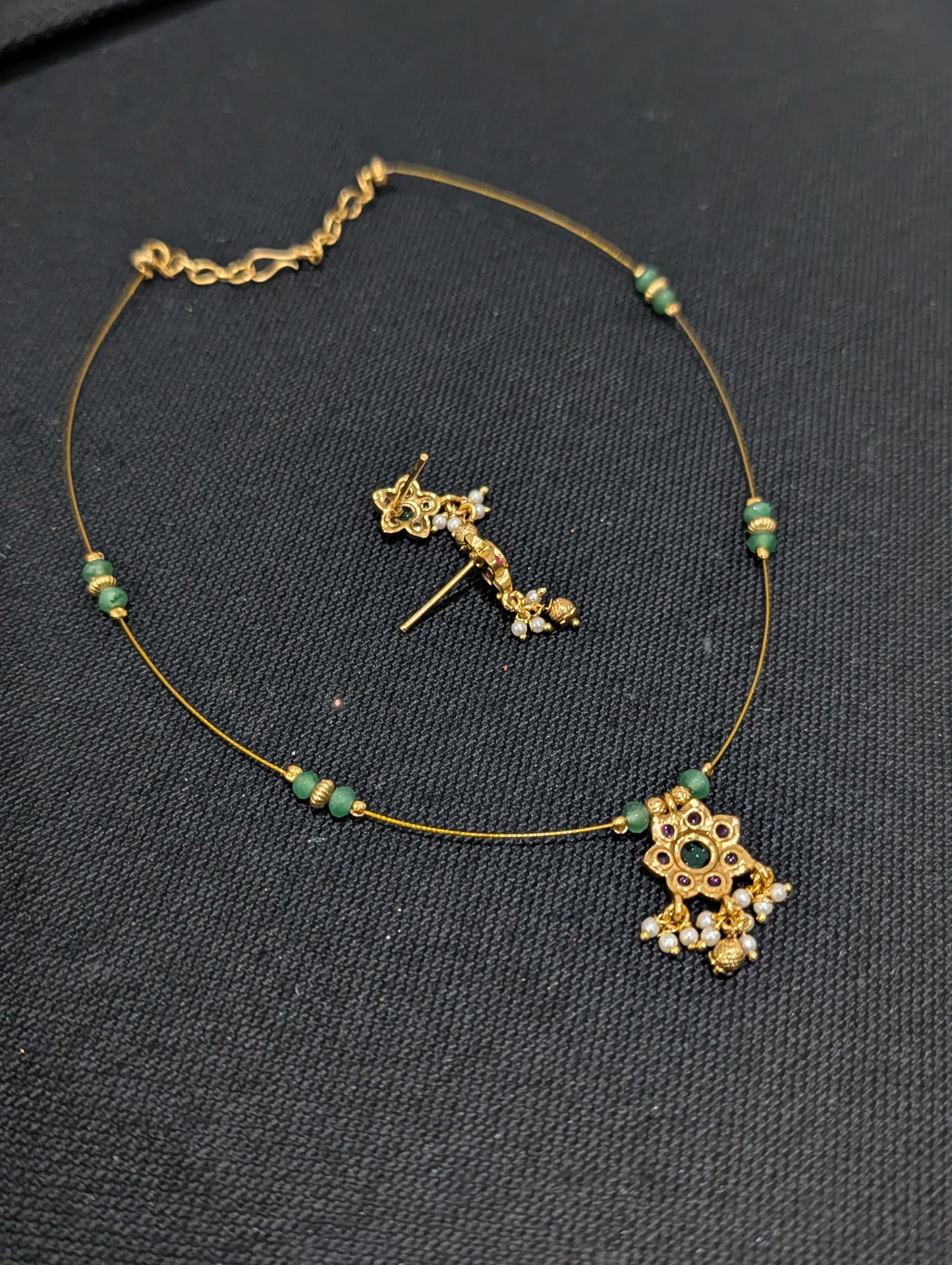 Minimalistic Choker Necklace set - D3