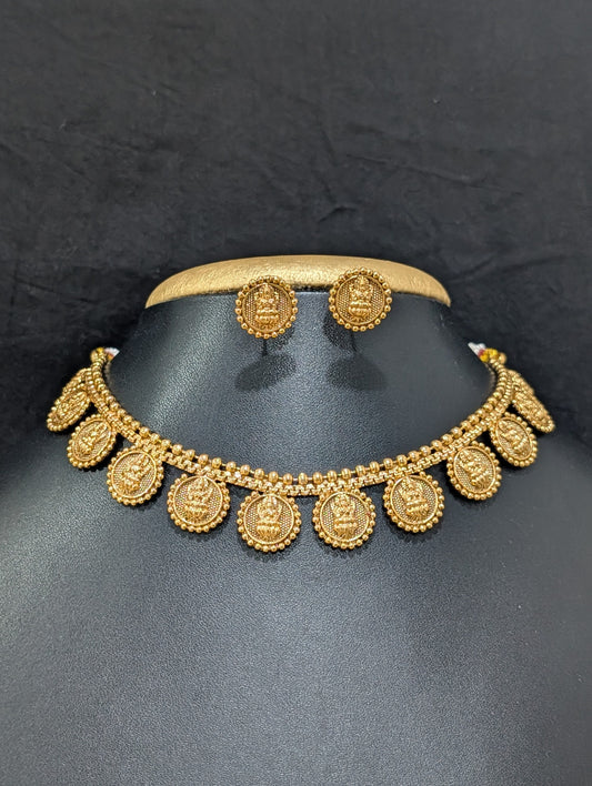 Goddess Lakshmi Round charm Choker Necklace set