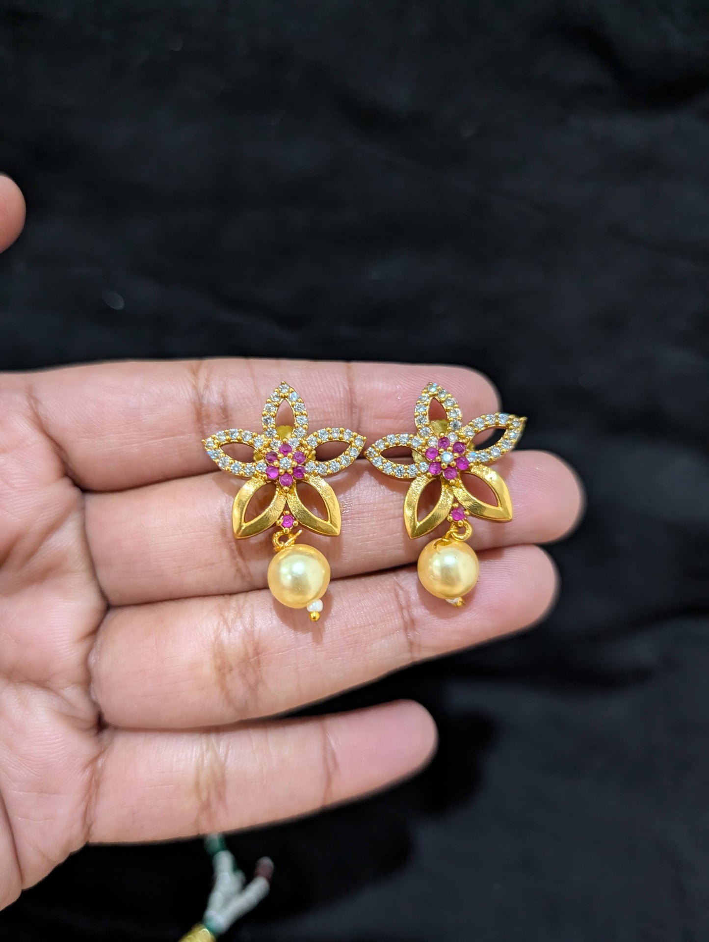 Antique Leafy Flower CZ Necklace and Earrings set - Simpliful