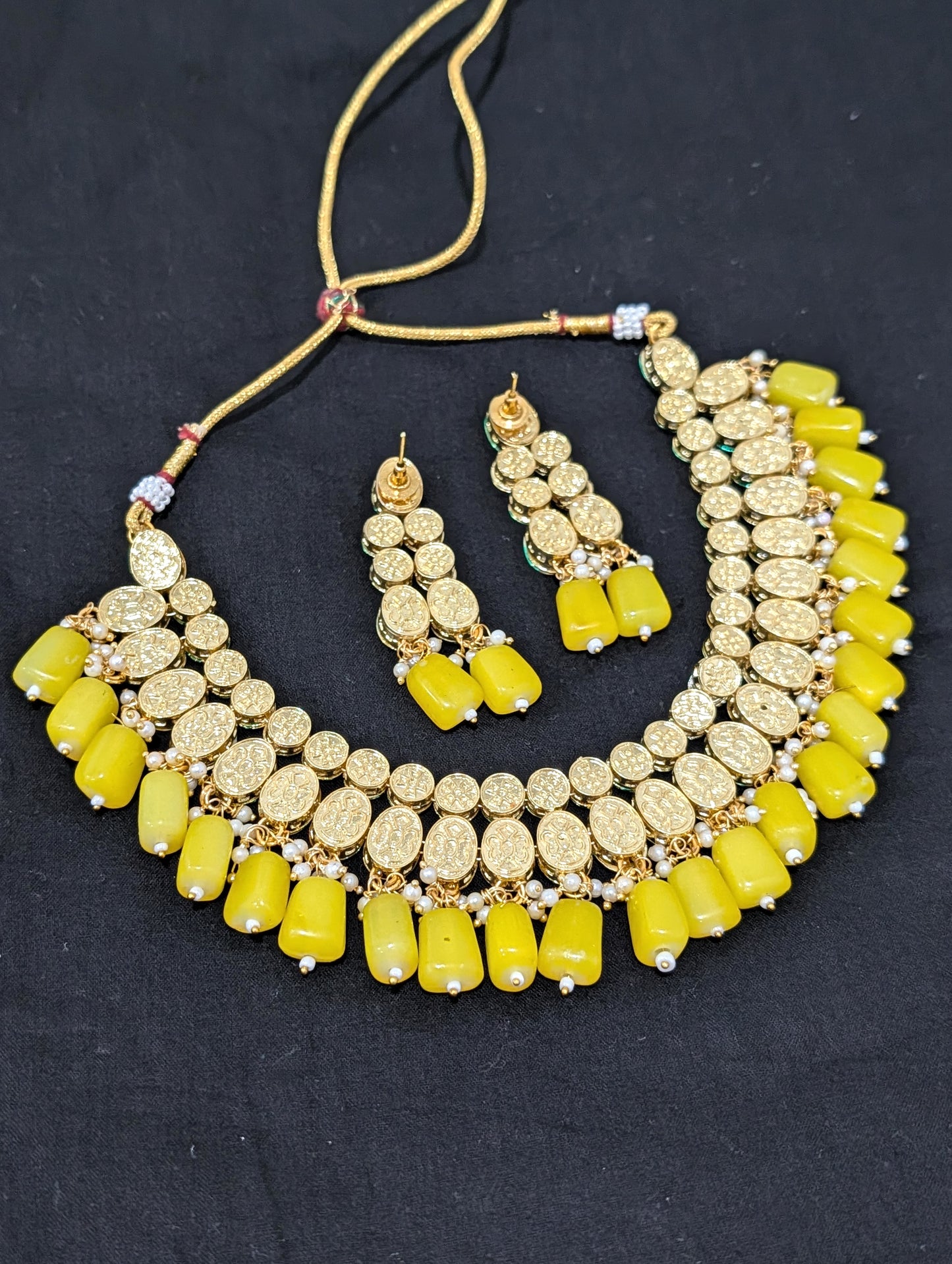 Bold bead dangle Grand Kundan Choker Set - Simpliful