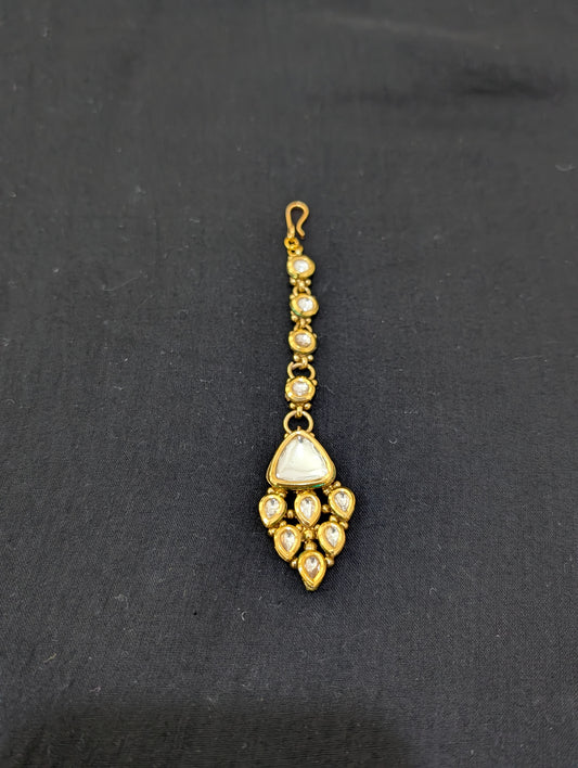 Diamond design Kundan Maang Tikka