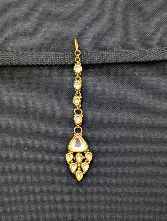 Diamond design Kundan Maang Tikka