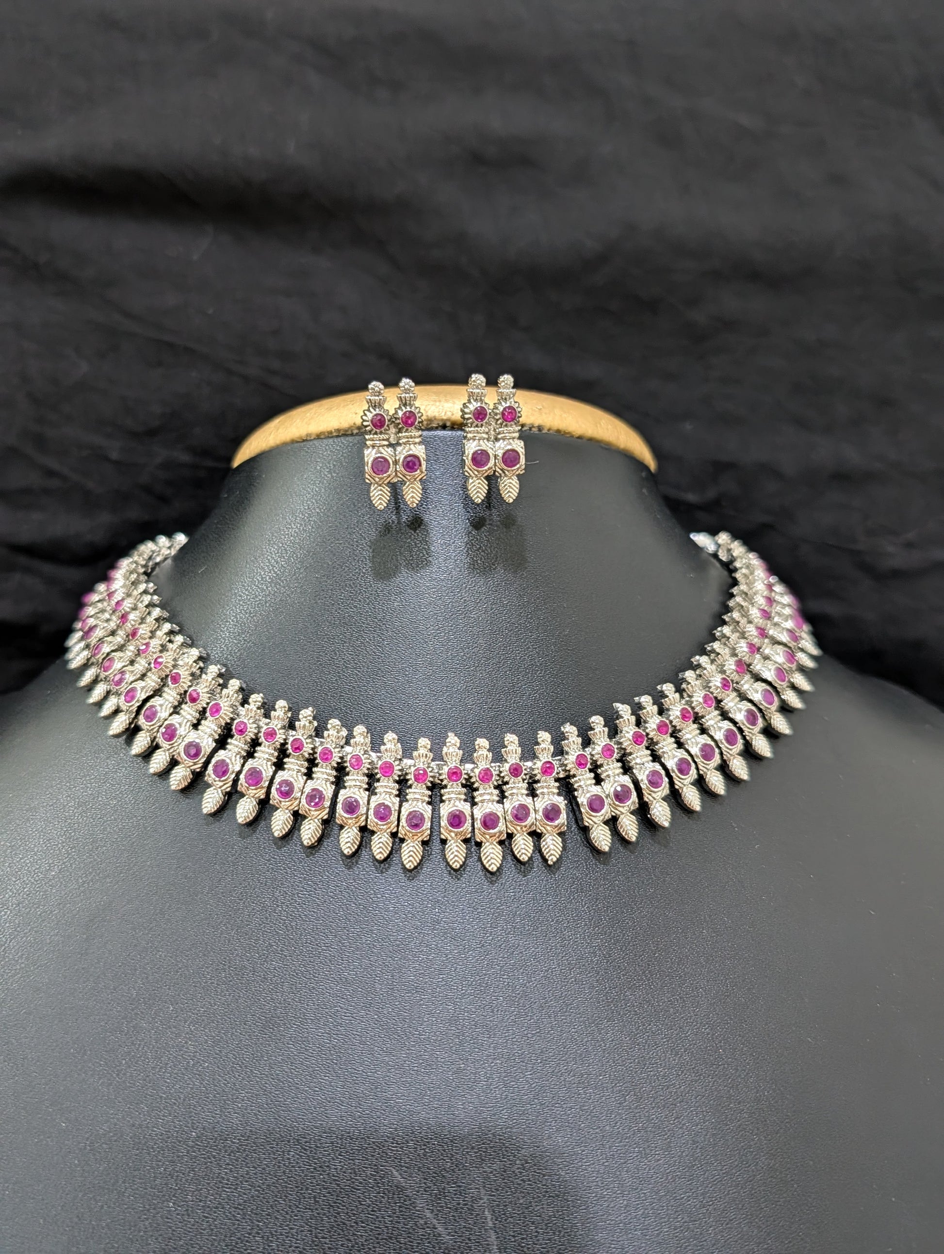CLEARANCE SALE - Oxidized silver Choker Necklace and Earrings set - Simpliful