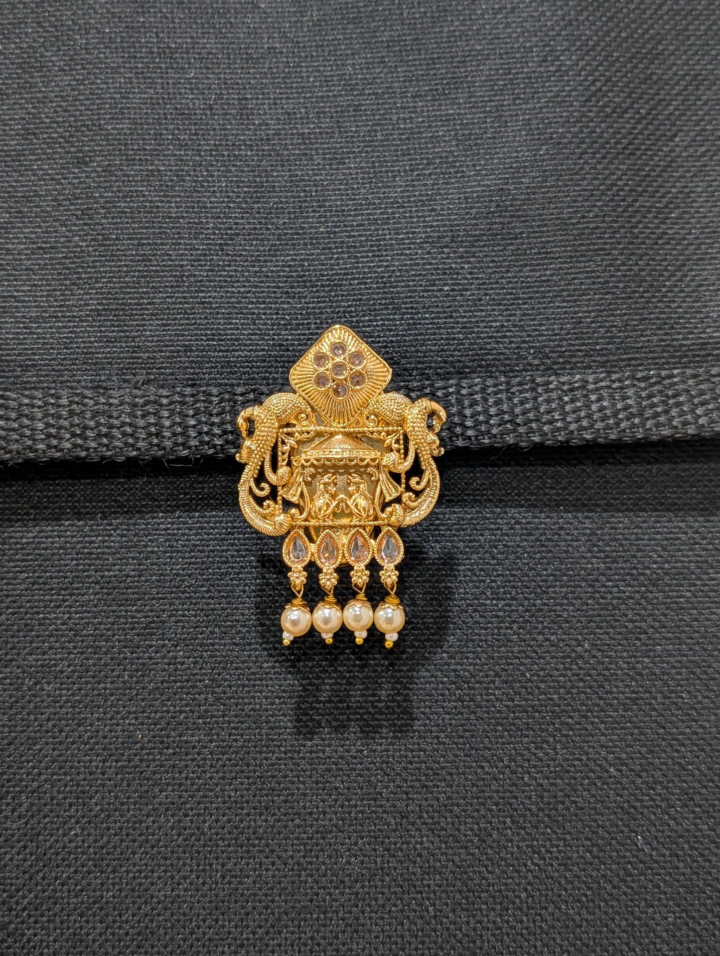 Bride Groom design Saree Brooch - Simpliful