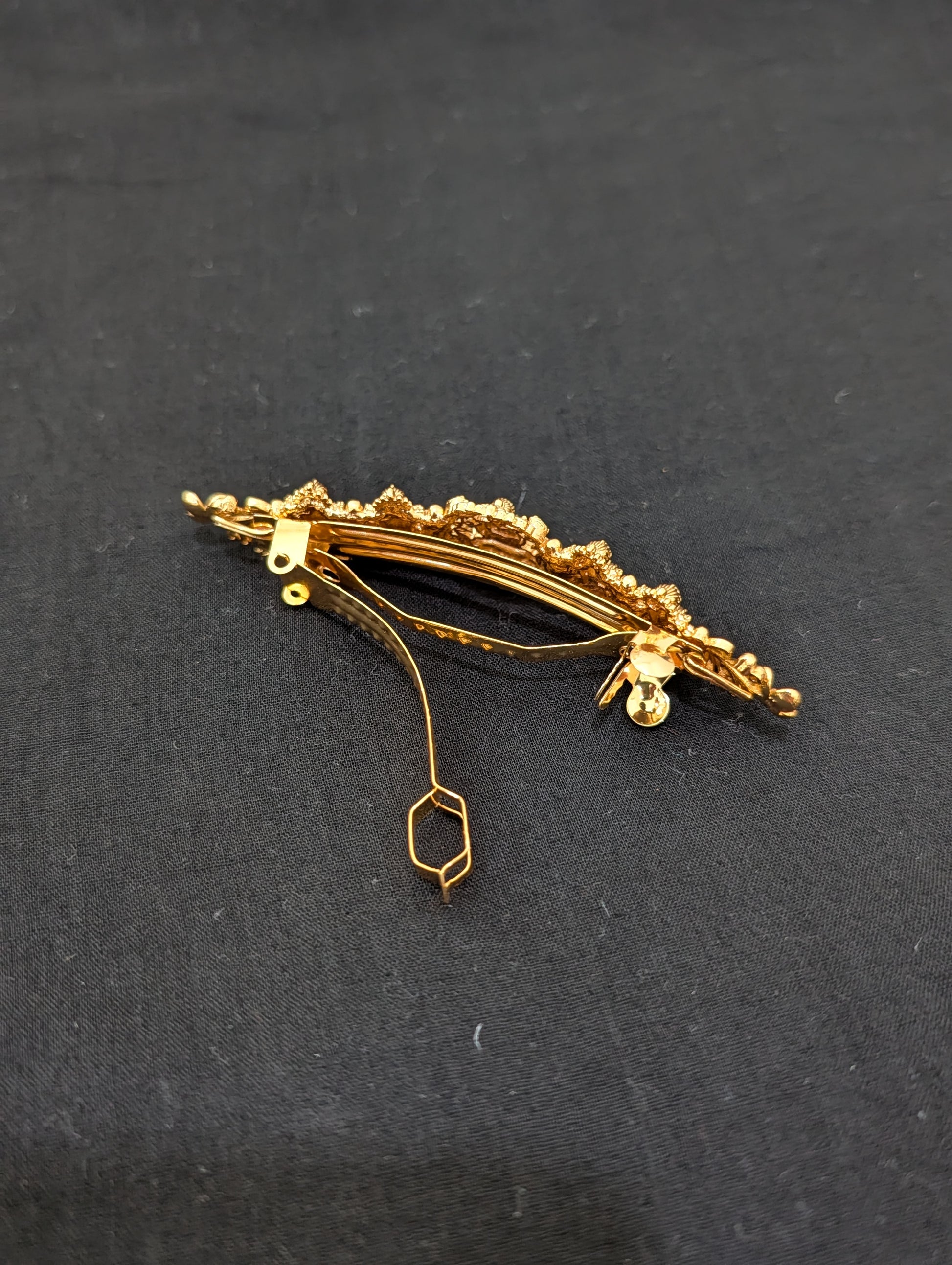 Lakshmi ji design gold plated hair clip - D2 - Simpliful